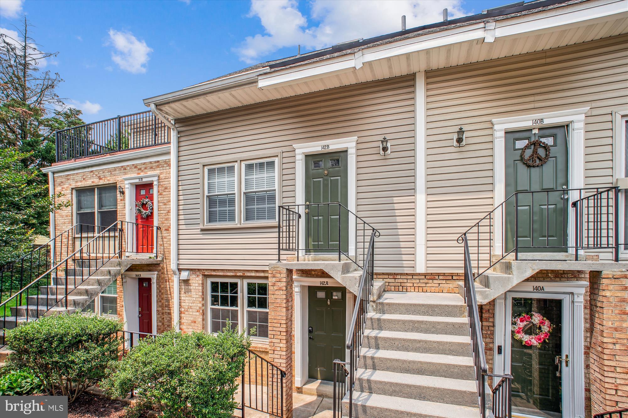 BEDFORD PARK - Residential Lease