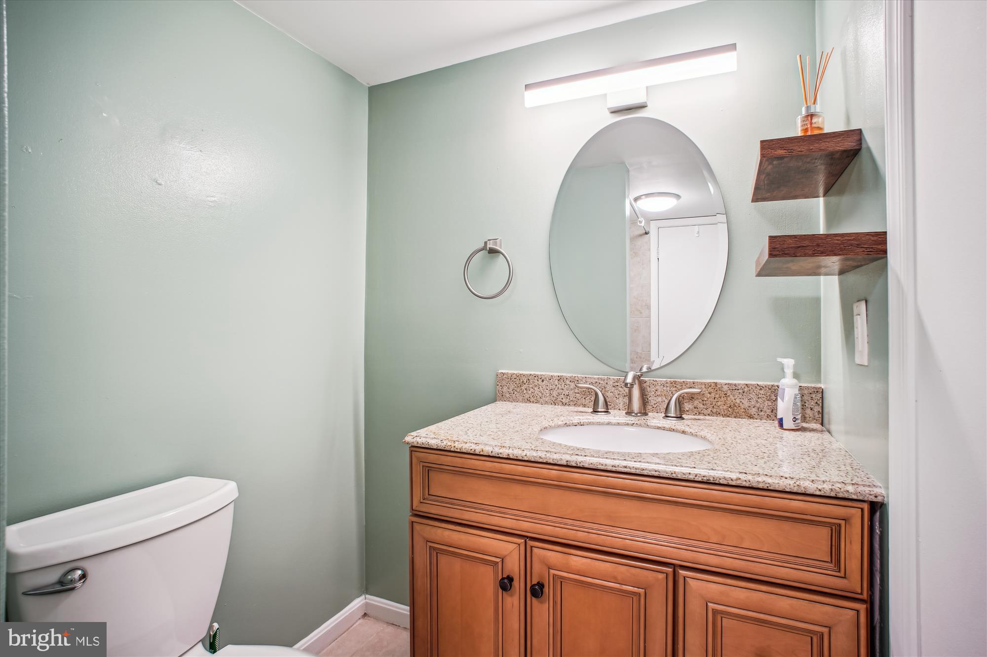 BEDFORD PARK - Residential Lease