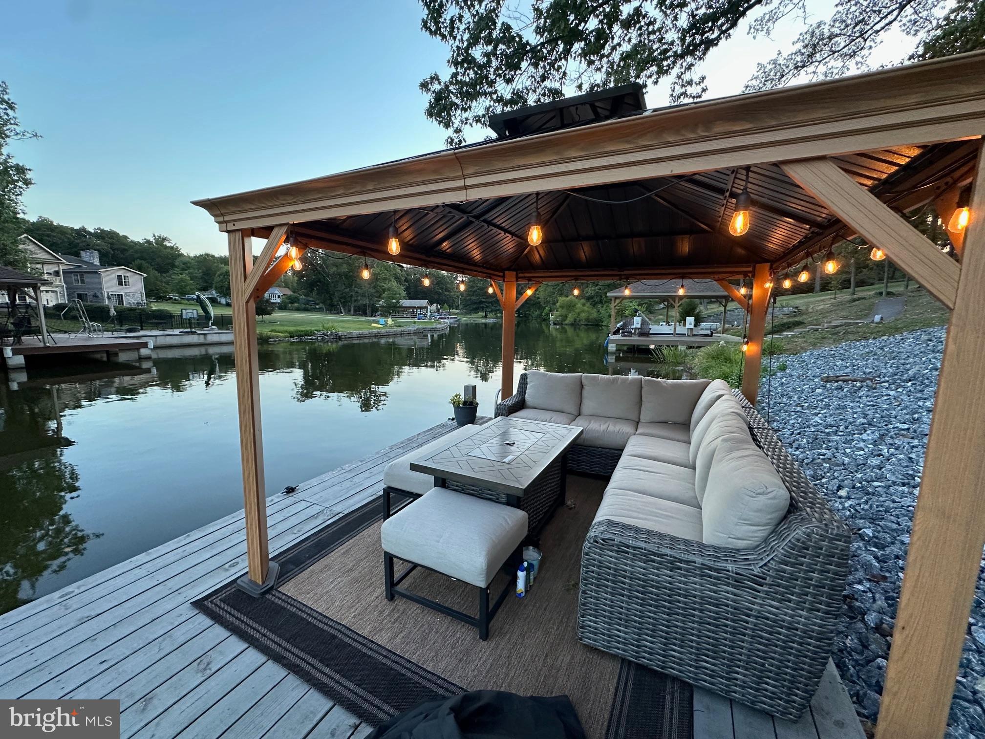 LAKE MEADE - Residential