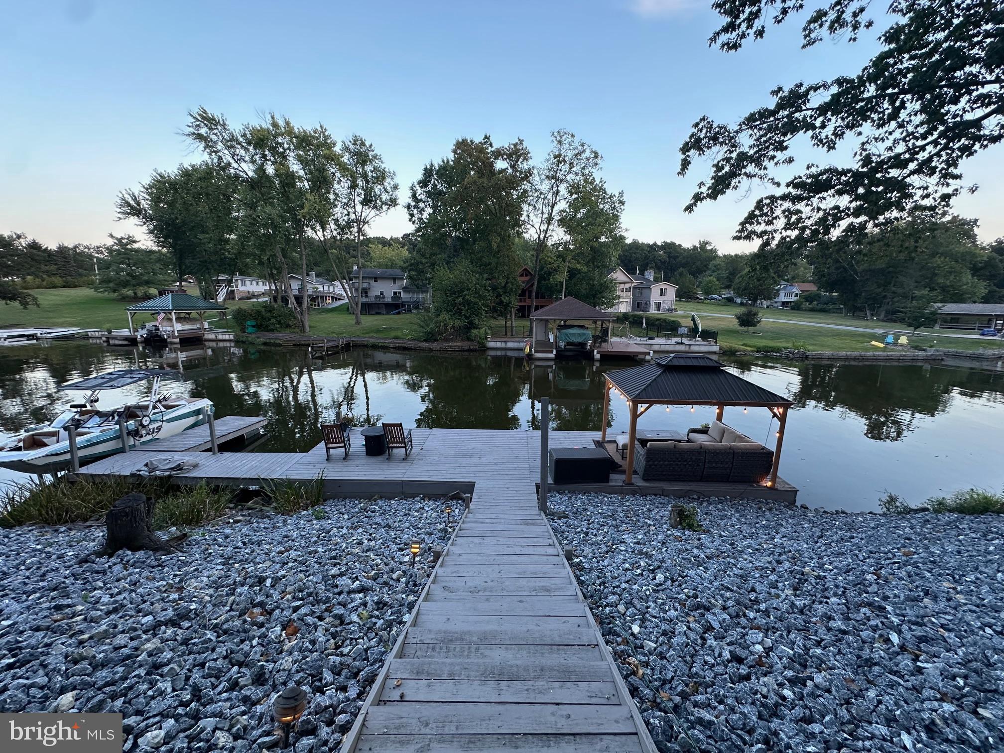 LAKE MEADE - Residential