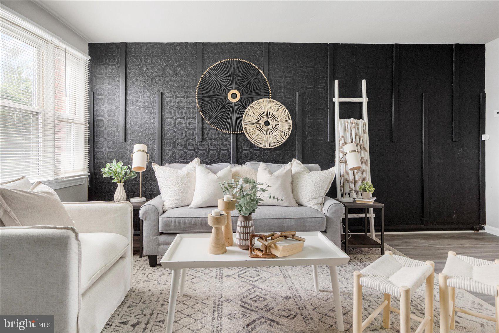 BEVERLY HILLS - Residential