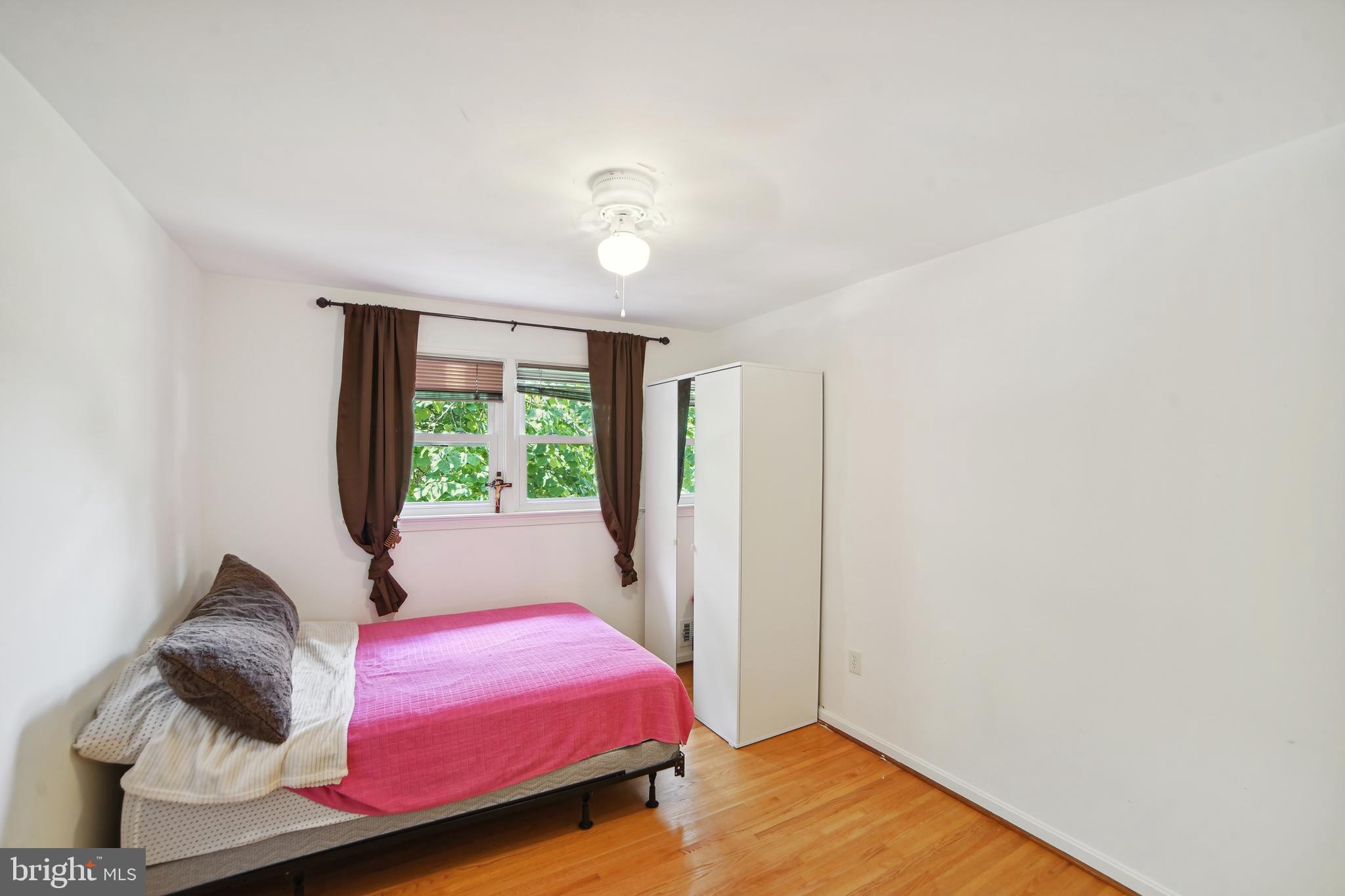 BETHESDA OUTSIDE - Residential