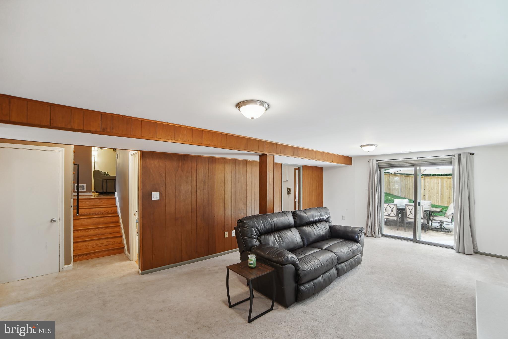 BETHESDA OUTSIDE - Residential