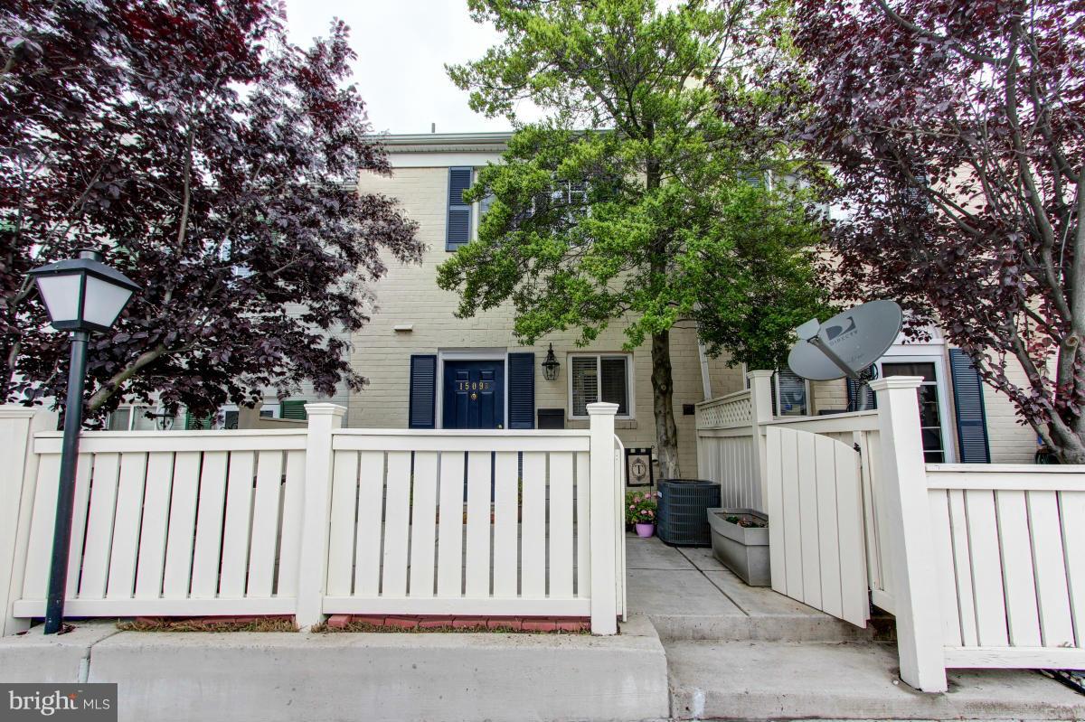 PARKSIDE AT ALEXANDRIA - Residential