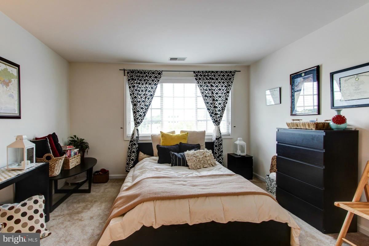 PARKSIDE AT ALEXANDRIA - Residential