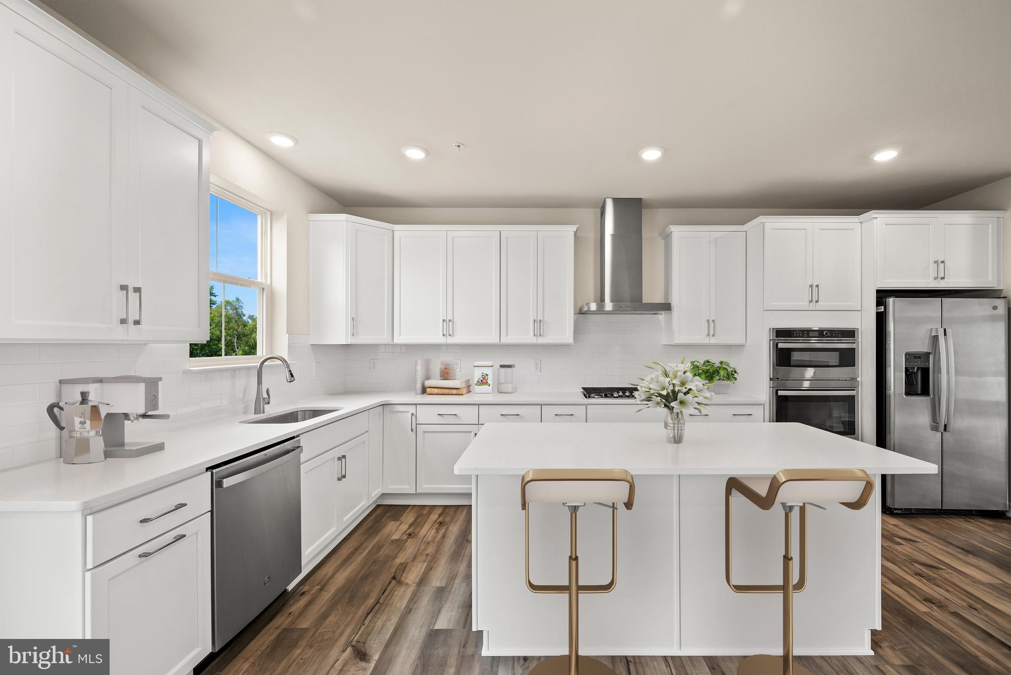 RIVER POINTE - Residential