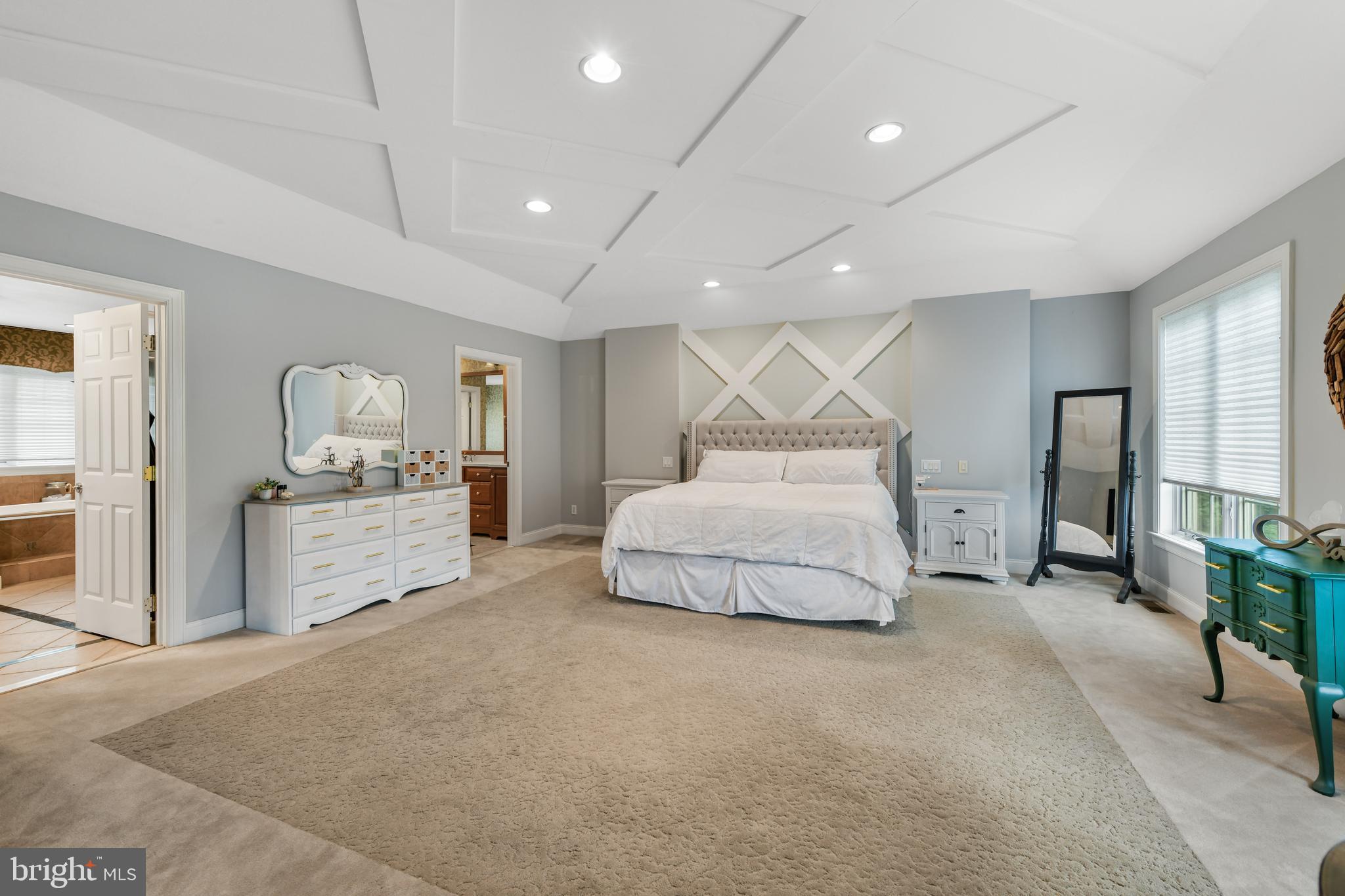 INVERNESS AT SPRIN - Residential