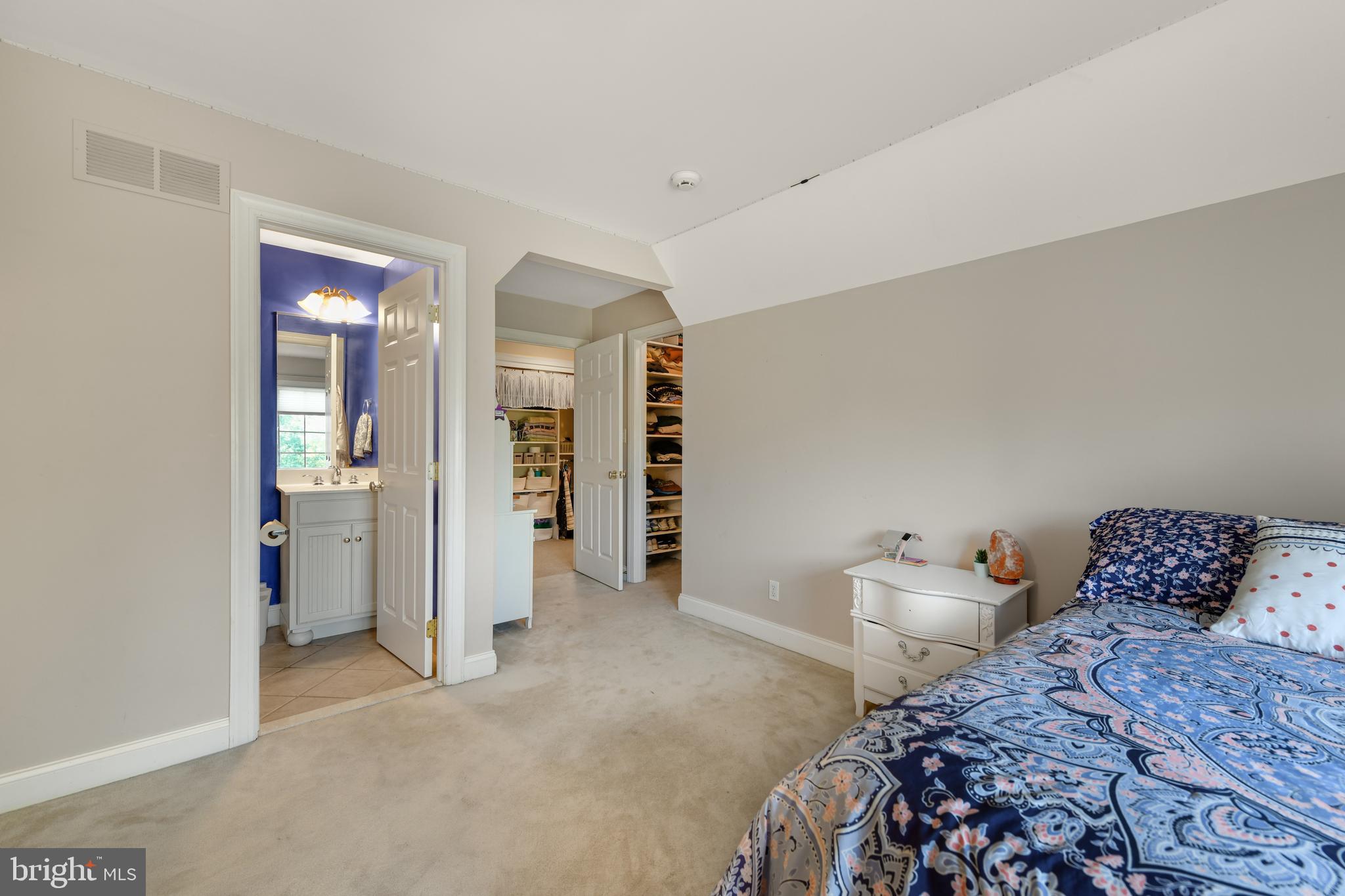 INVERNESS AT SPRIN - Residential