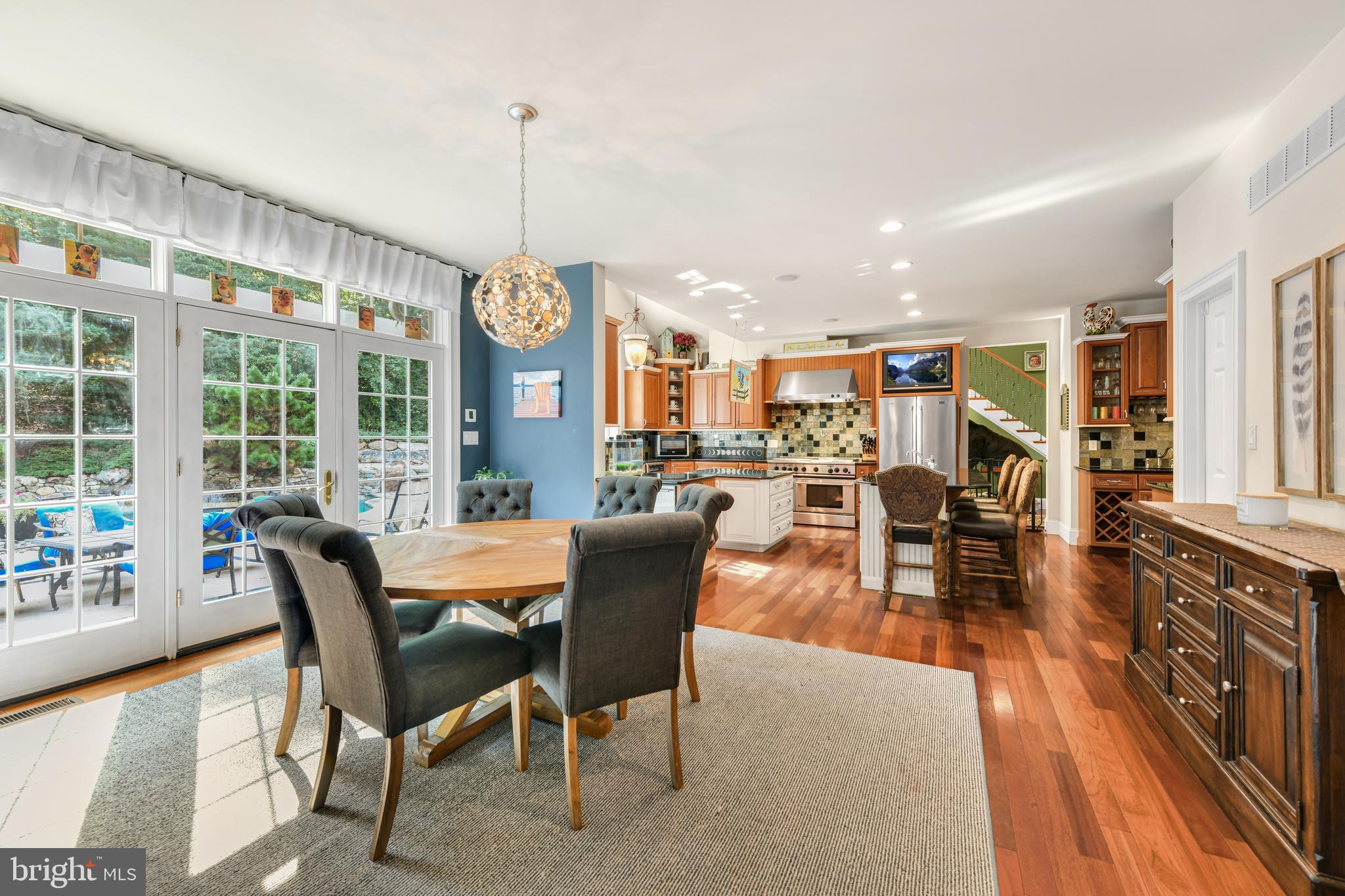 INVERNESS AT SPRIN - Residential