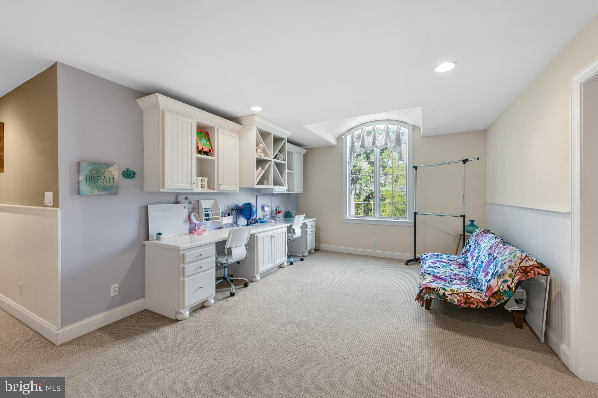 INVERNESS AT SPRIN - Residential