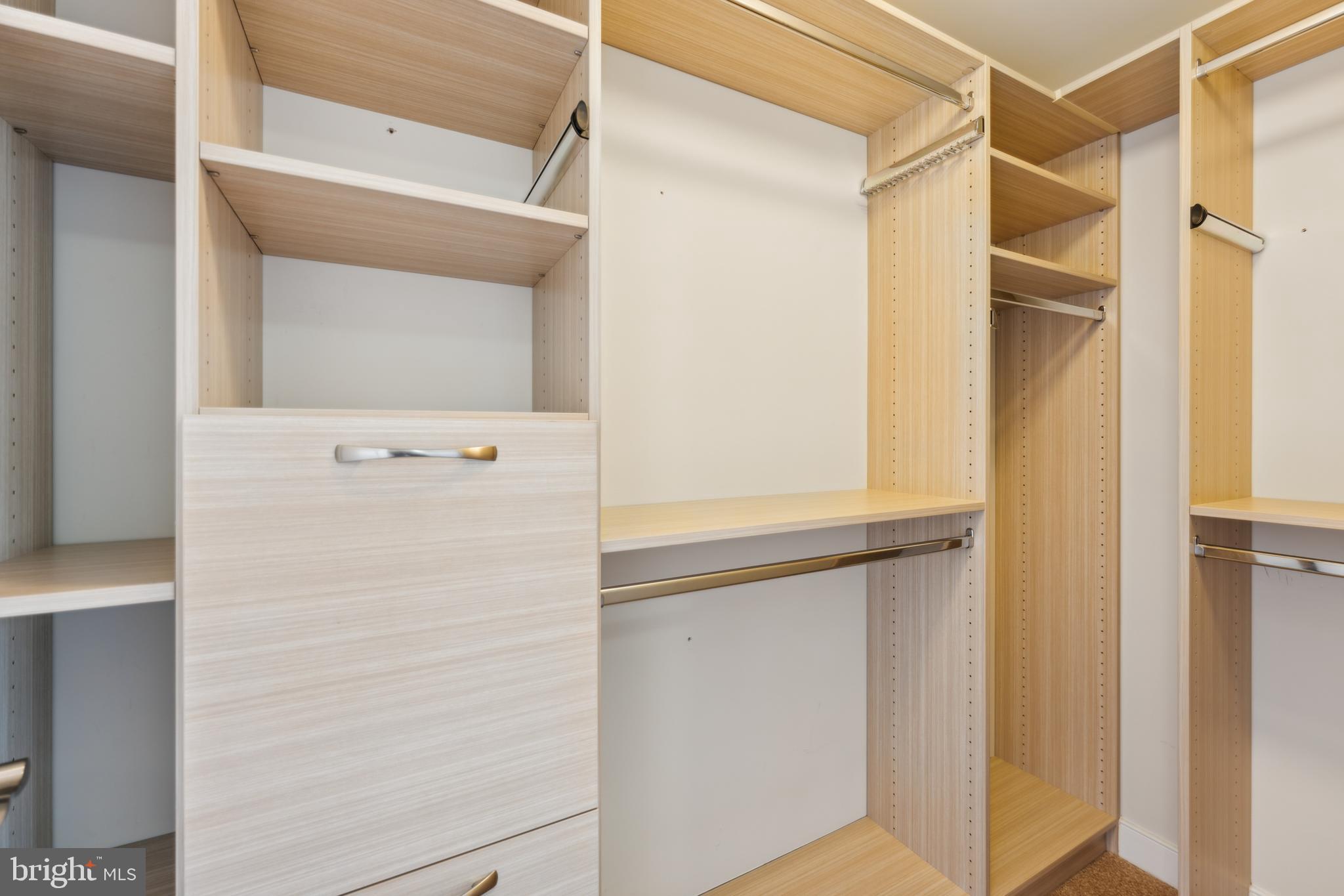 CROWN FARM - Residential