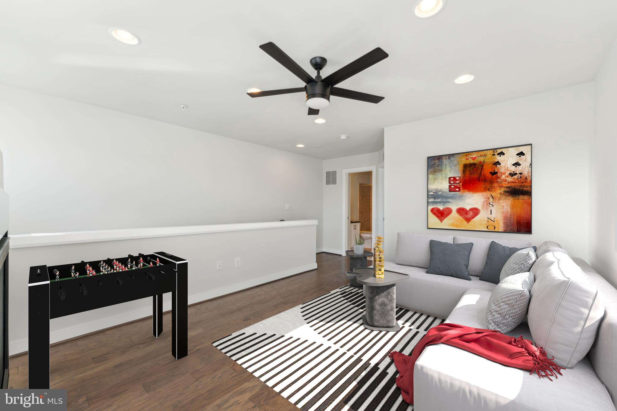 CROWN FARM - Residential