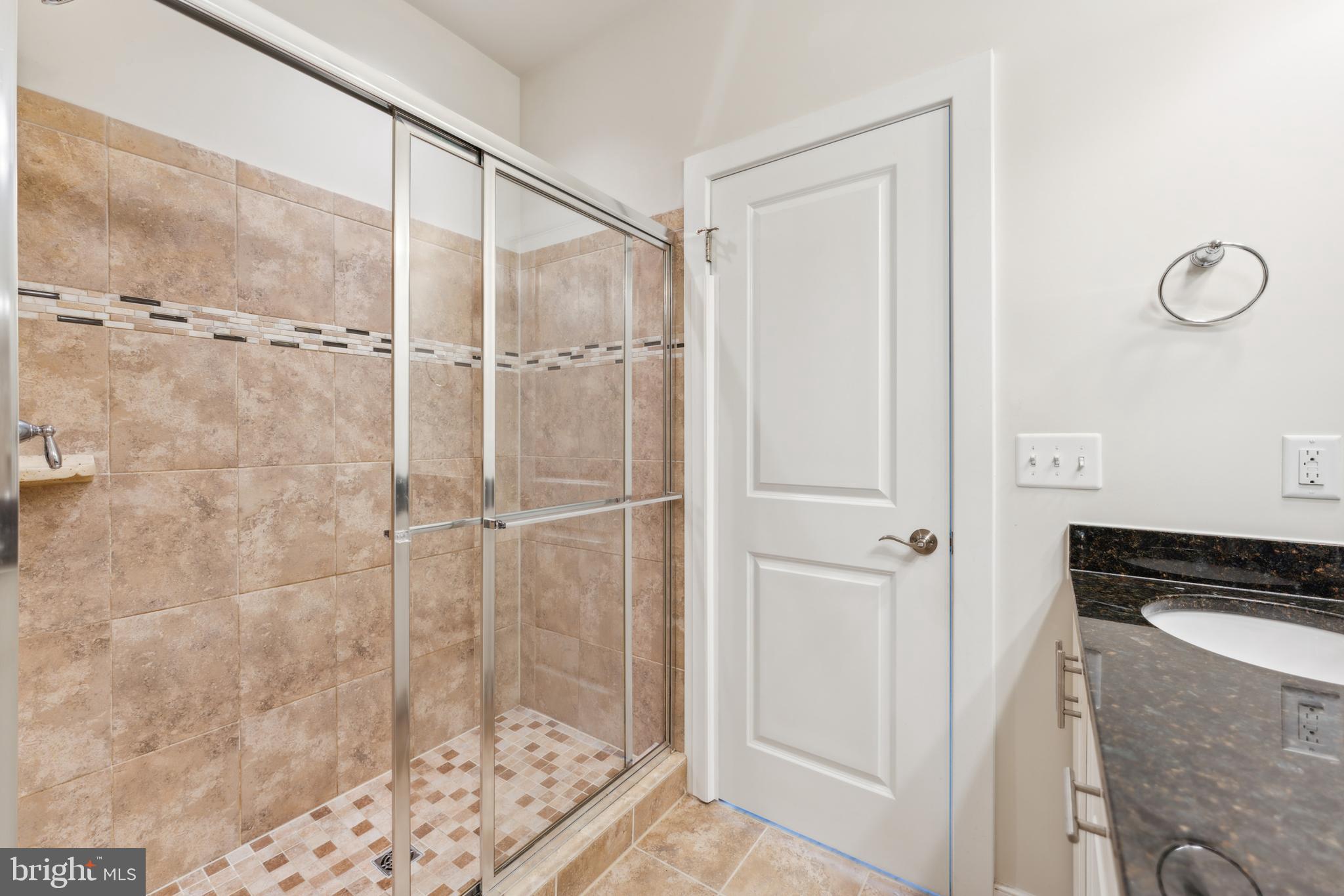 CROWN FARM - Residential