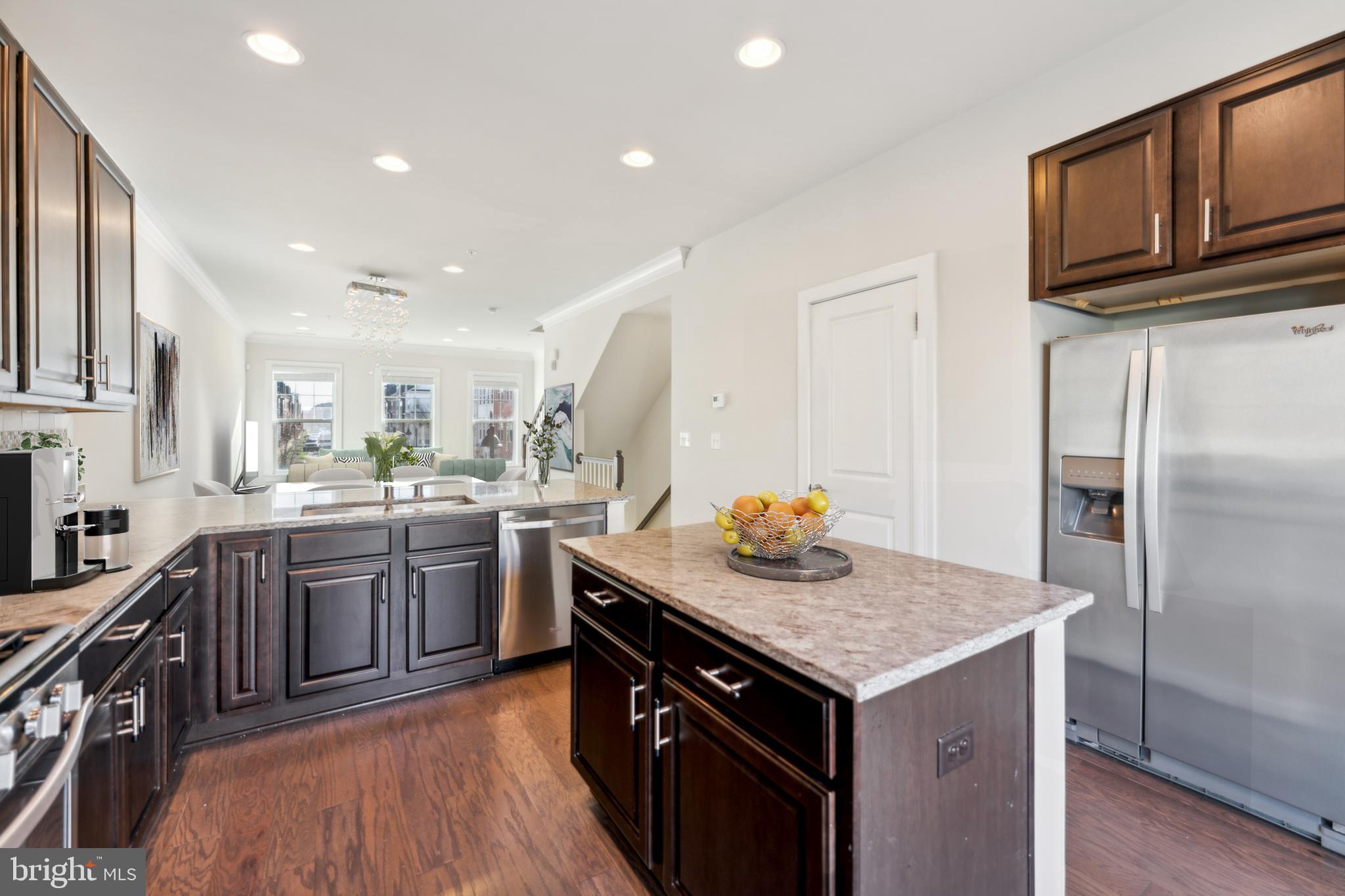 CROWN FARM - Residential