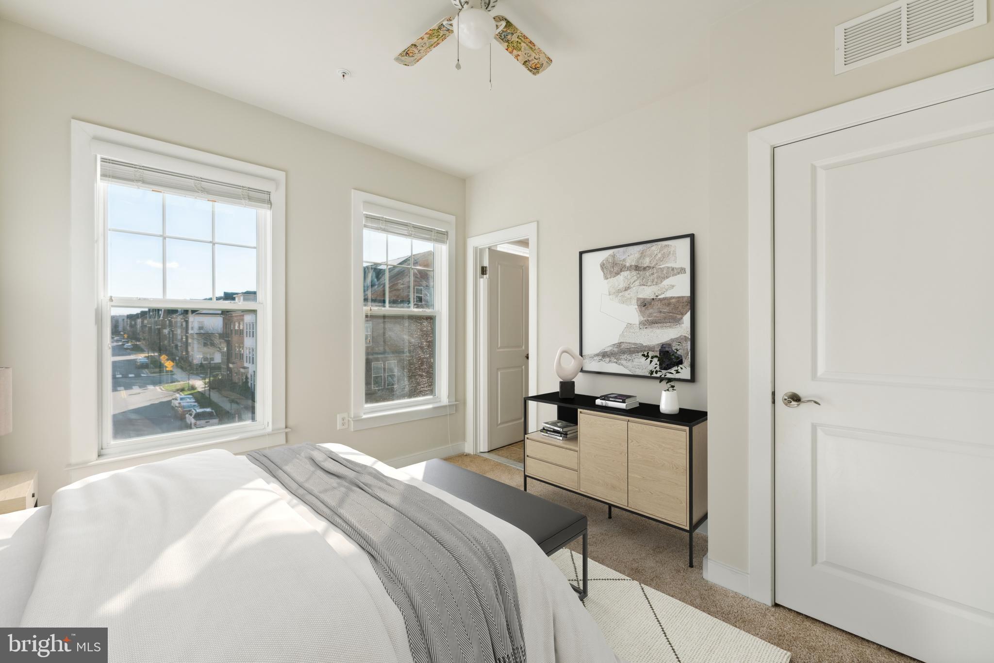 CROWN FARM - Residential