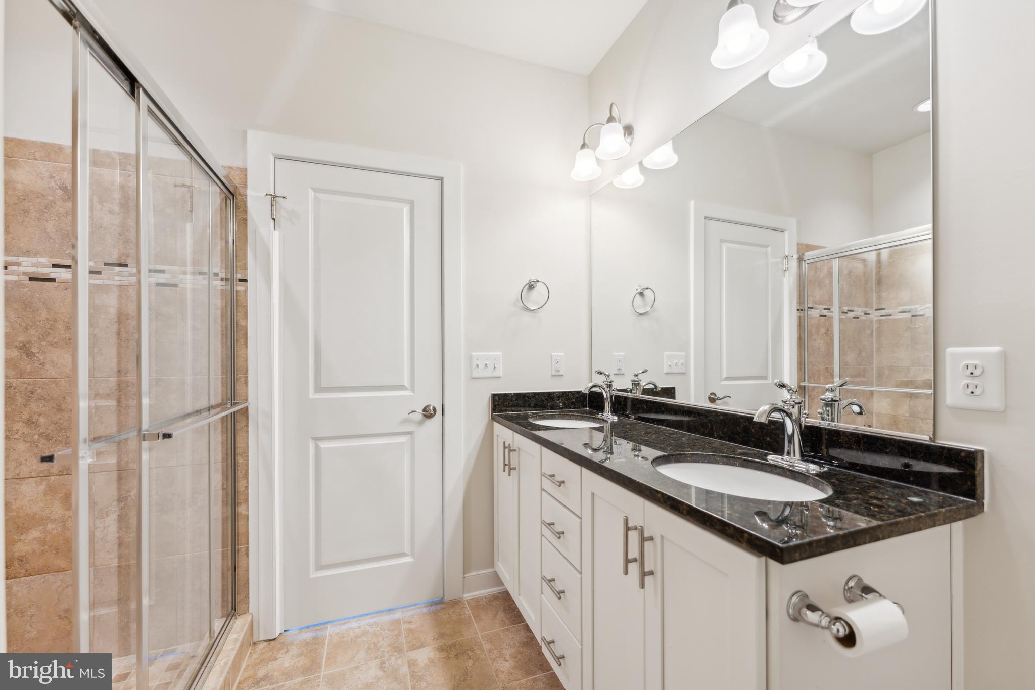 CROWN FARM - Residential