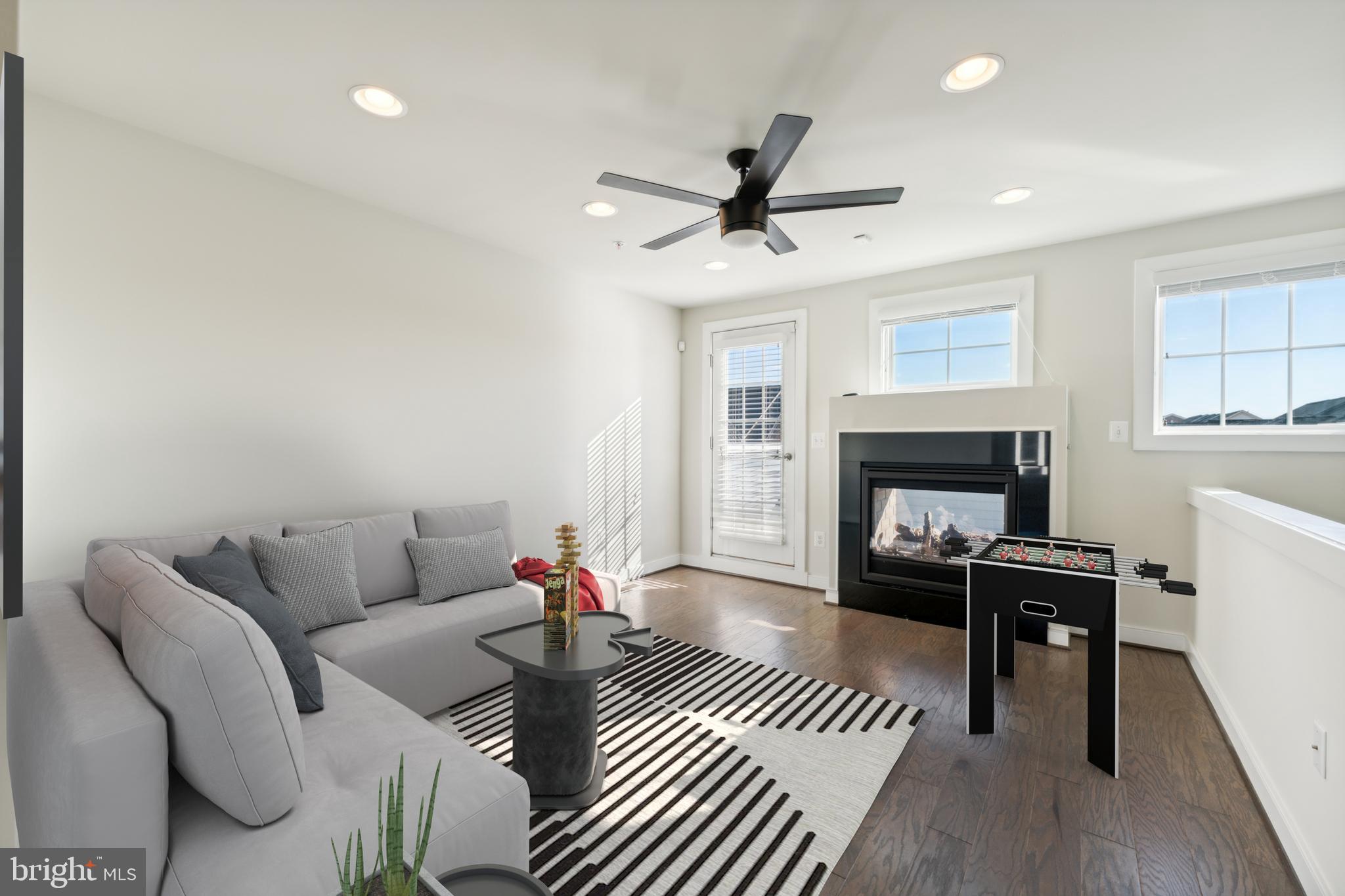 CROWN FARM - Residential