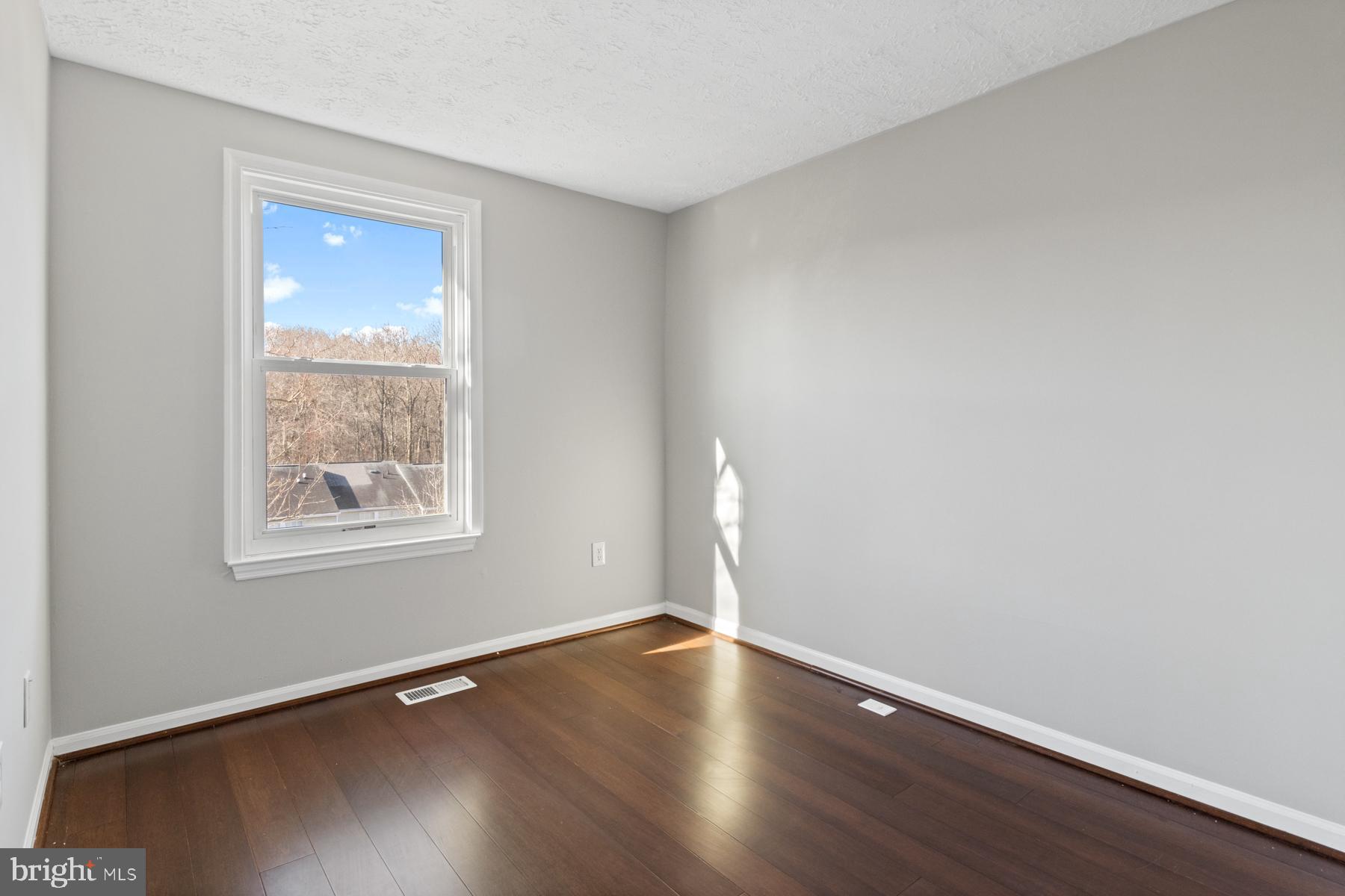 WOODBRIDGE CENTER - Residential Lease