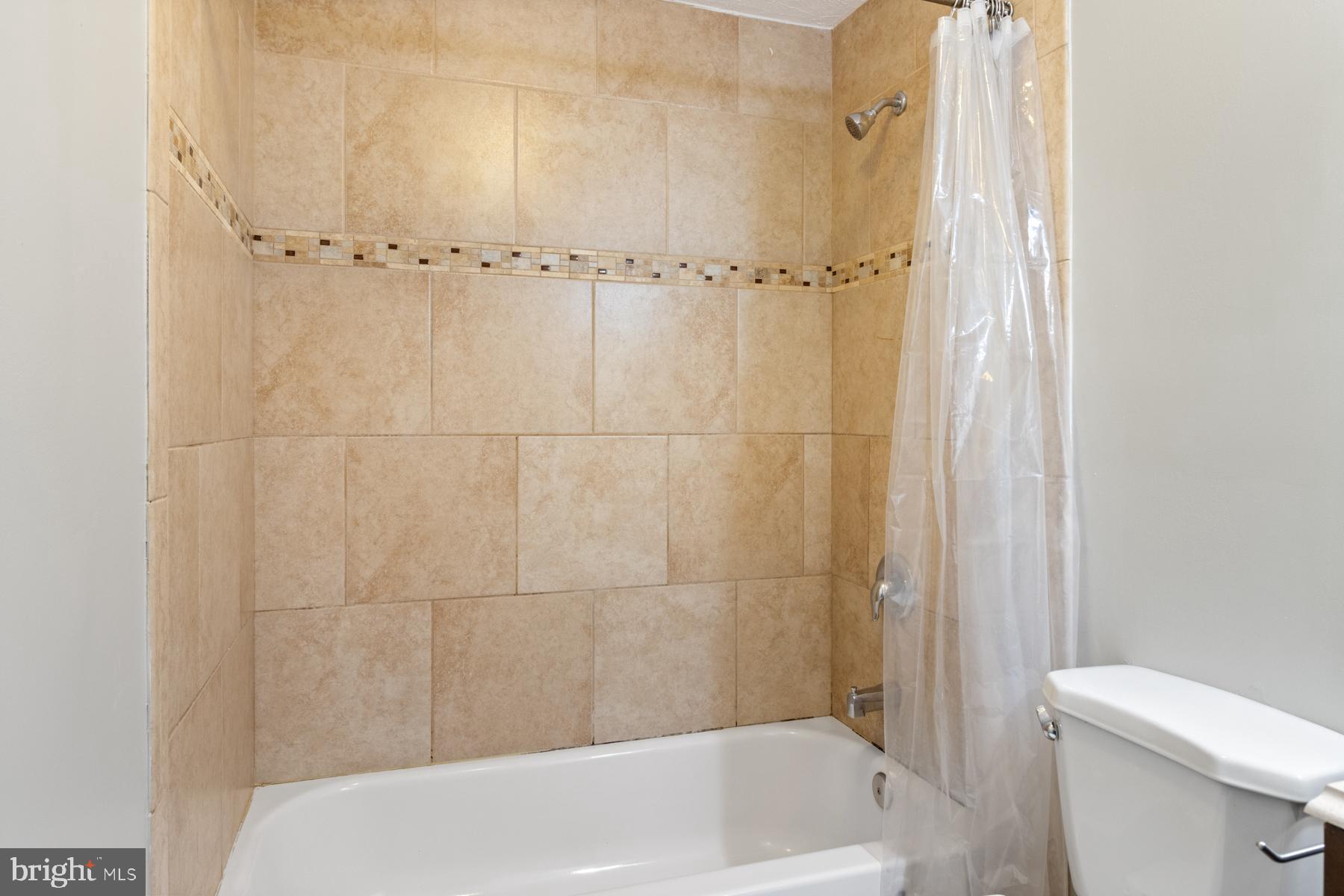 WOODBRIDGE CENTER - Residential Lease