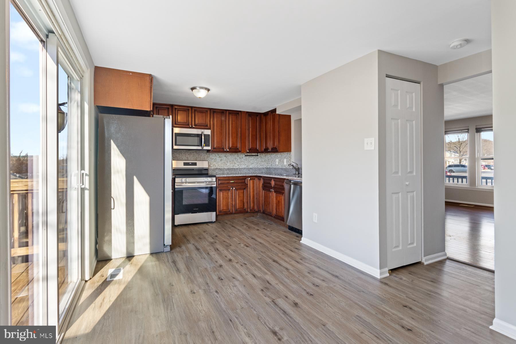 WOODBRIDGE CENTER - Residential Lease