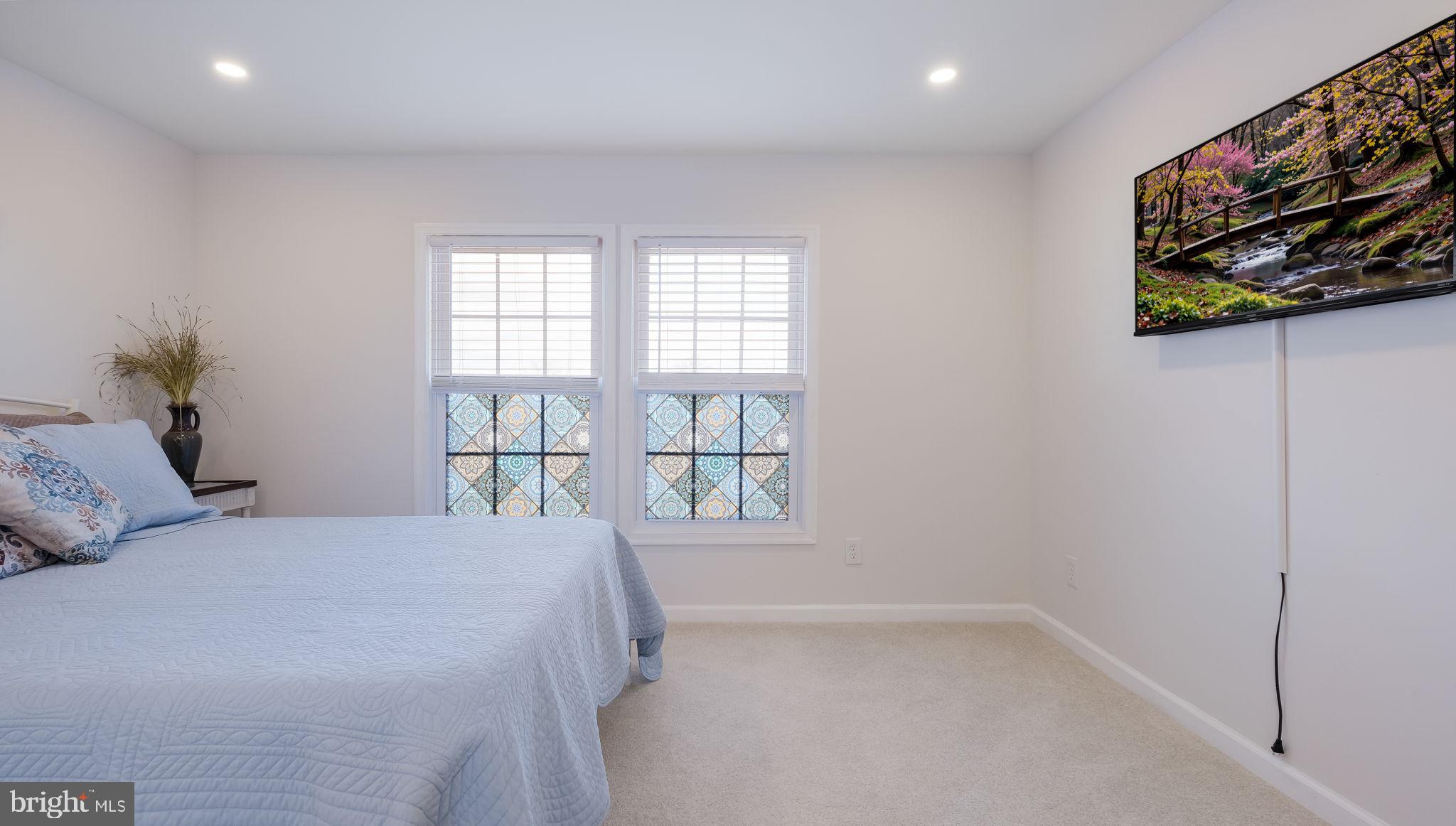 NESHAMINY FALLS - Residential