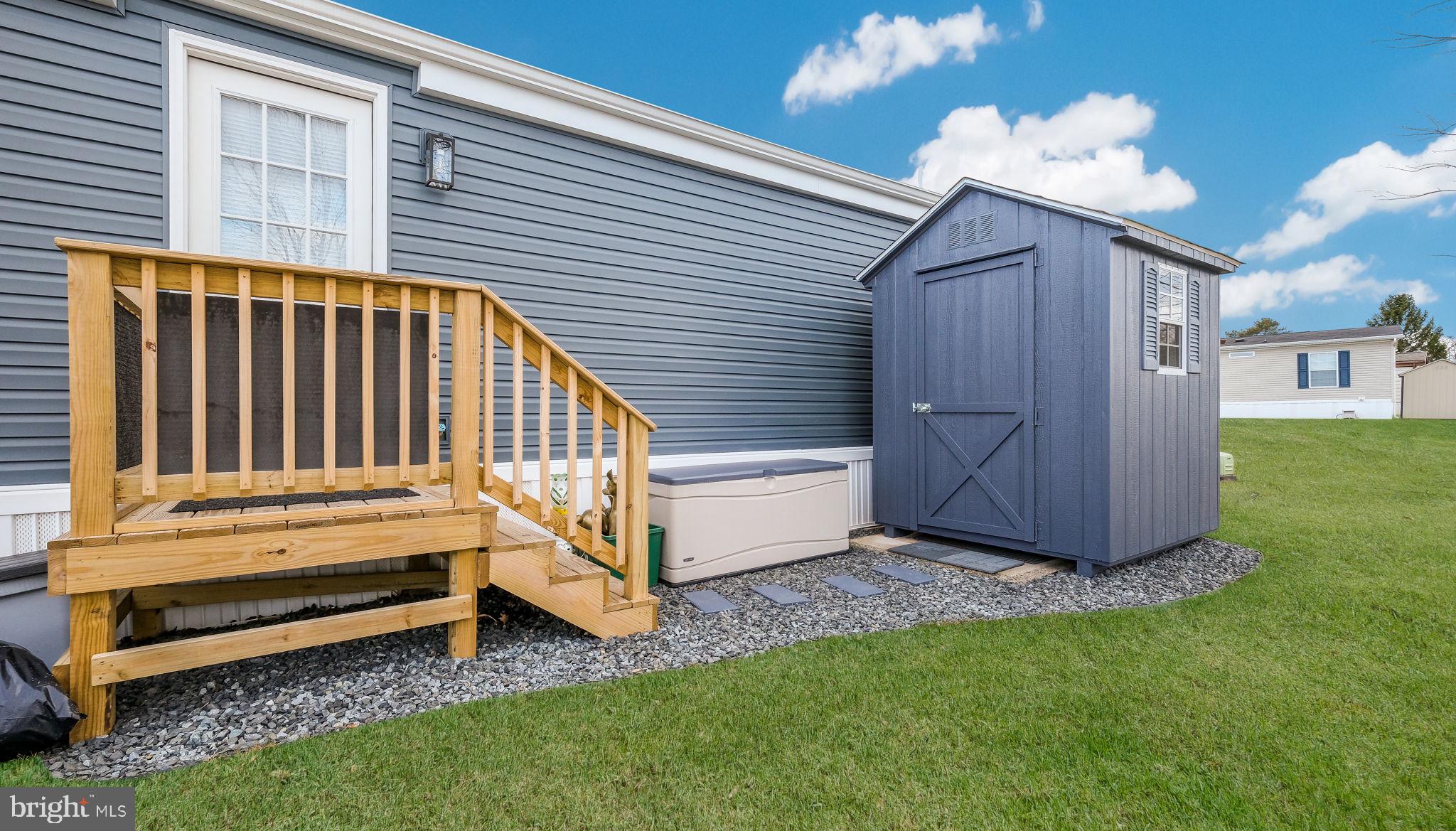 NESHAMINY FALLS - Residential