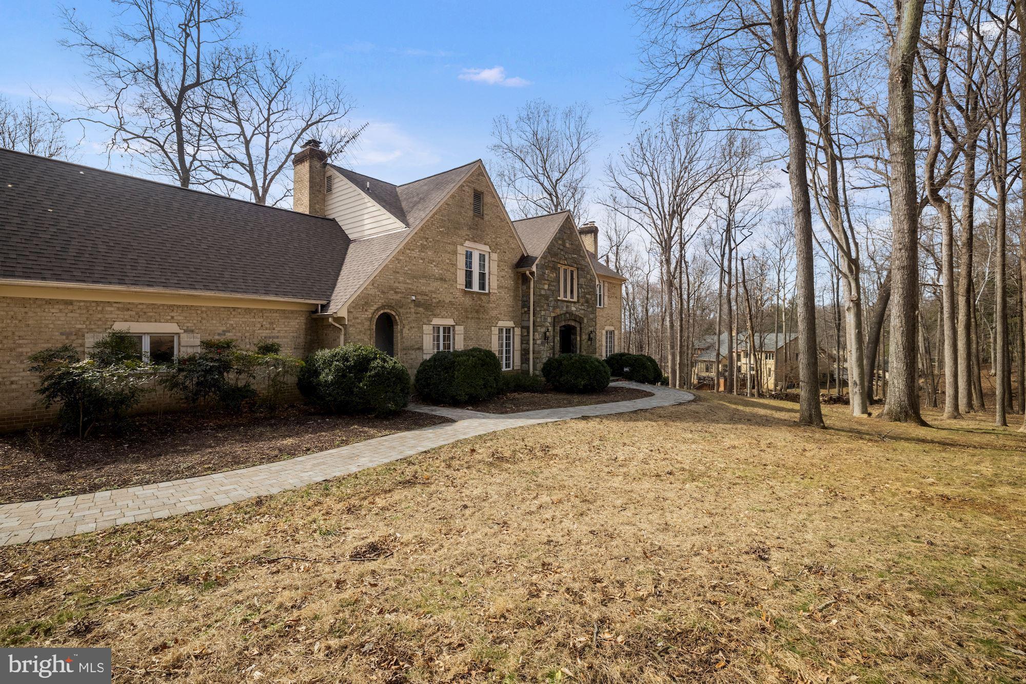 POTOMAC VIEW ESTATES - Residential Lease