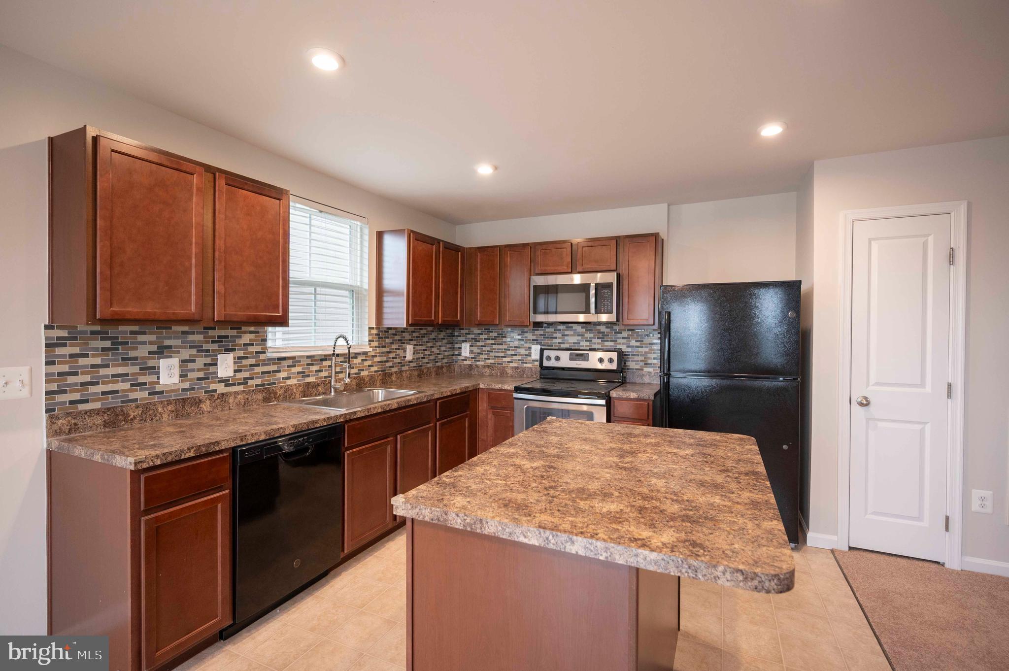 THE VILLAGE AT MIDDLETOWN - Residential