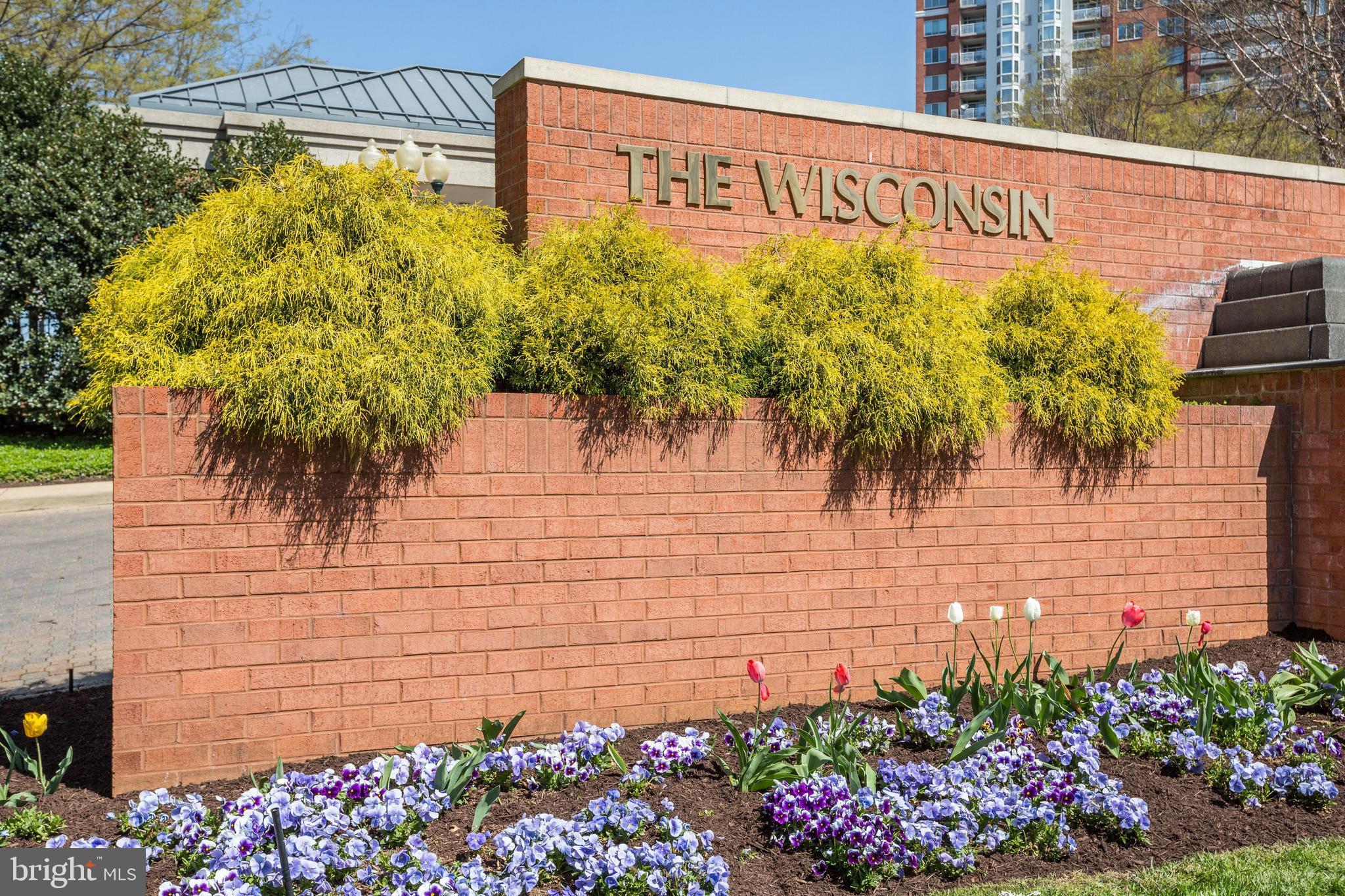 THE WISCONSIN - Residential