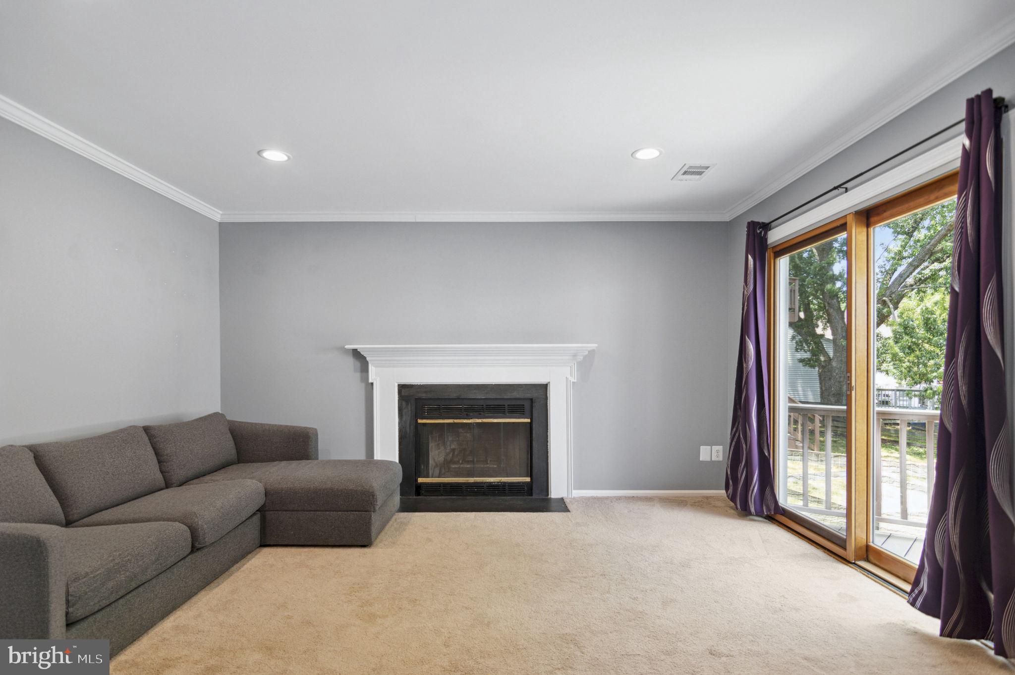 COUNTRYSIDE - Residential