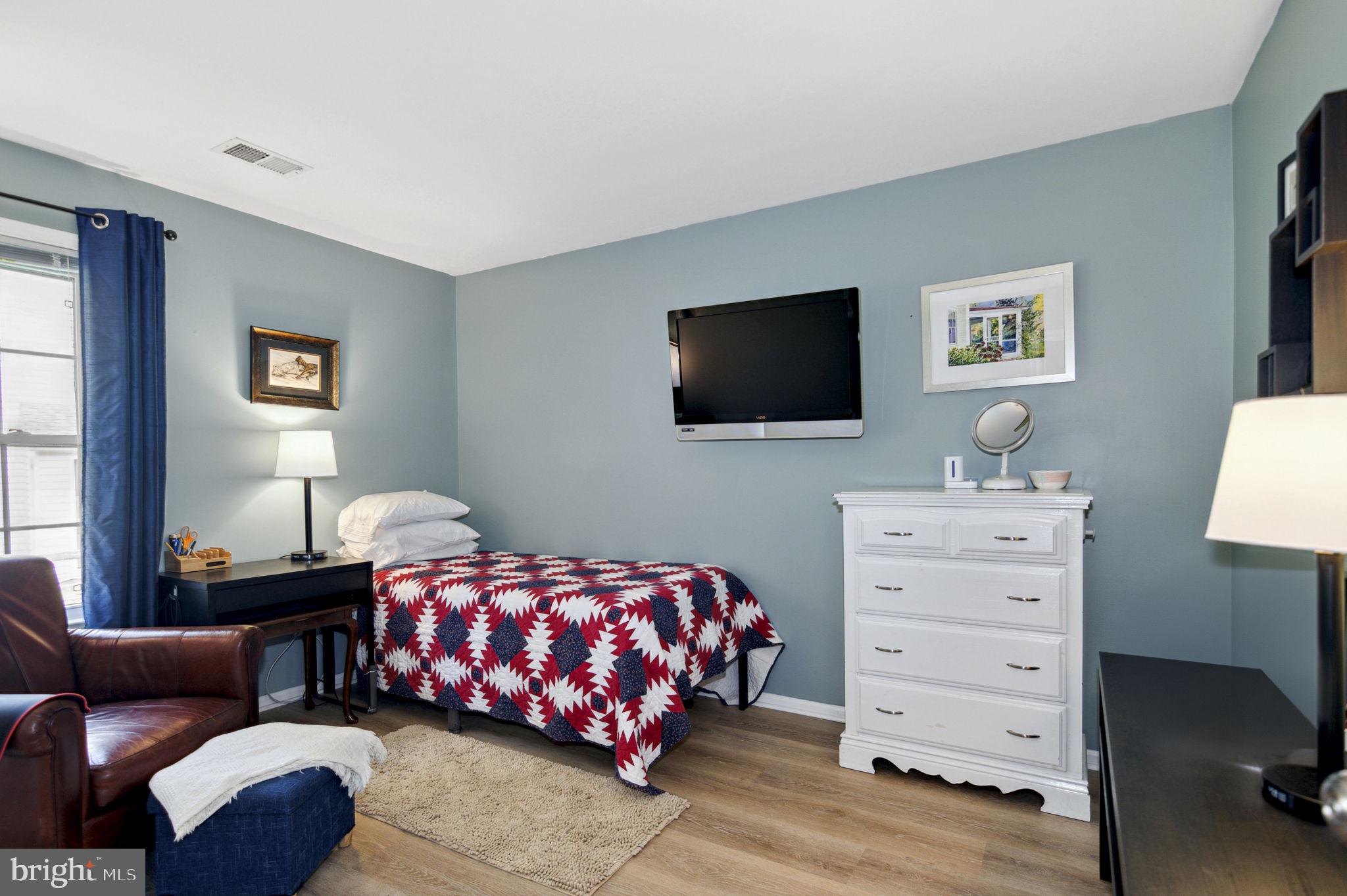 COUNTRYSIDE - Residential