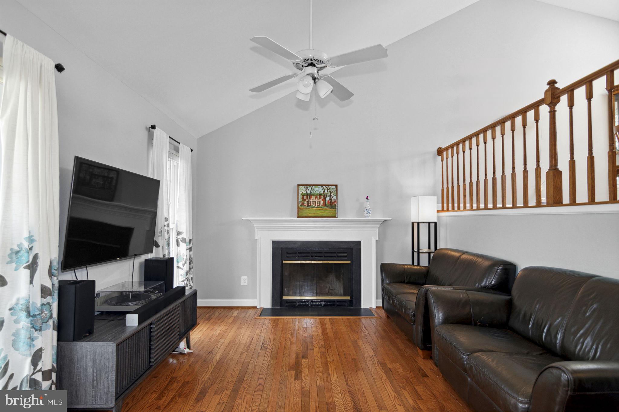 COUNTRYSIDE - Residential