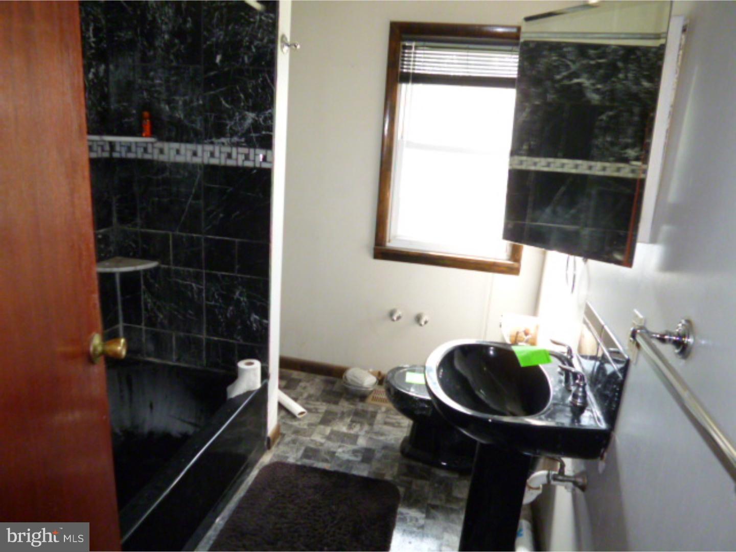 YEADON - Residential