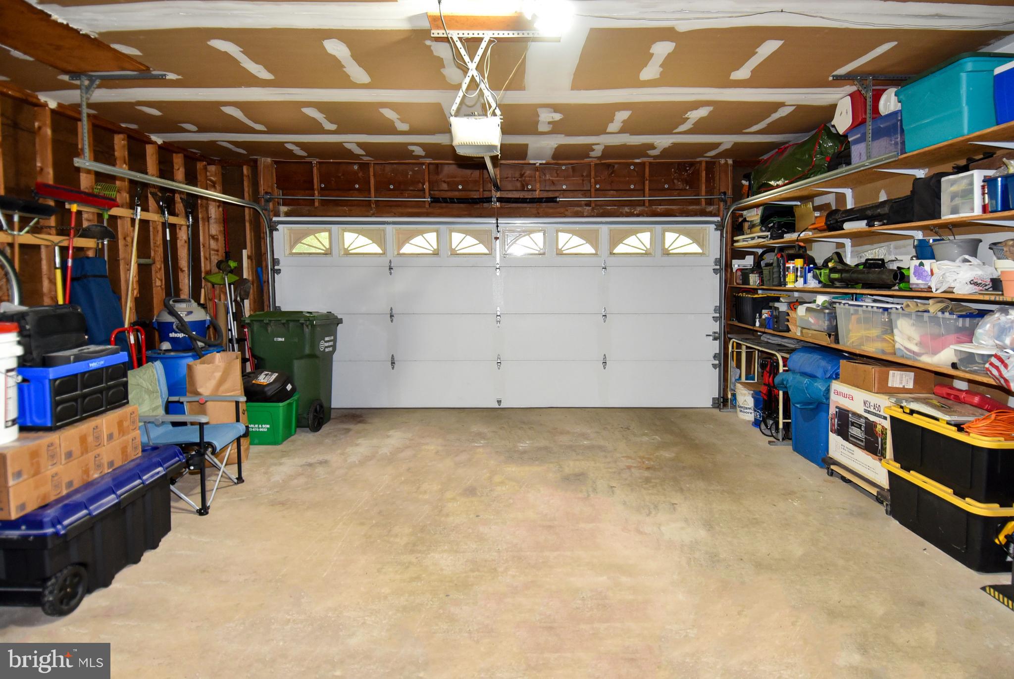 LAKE RIDGE - Residential