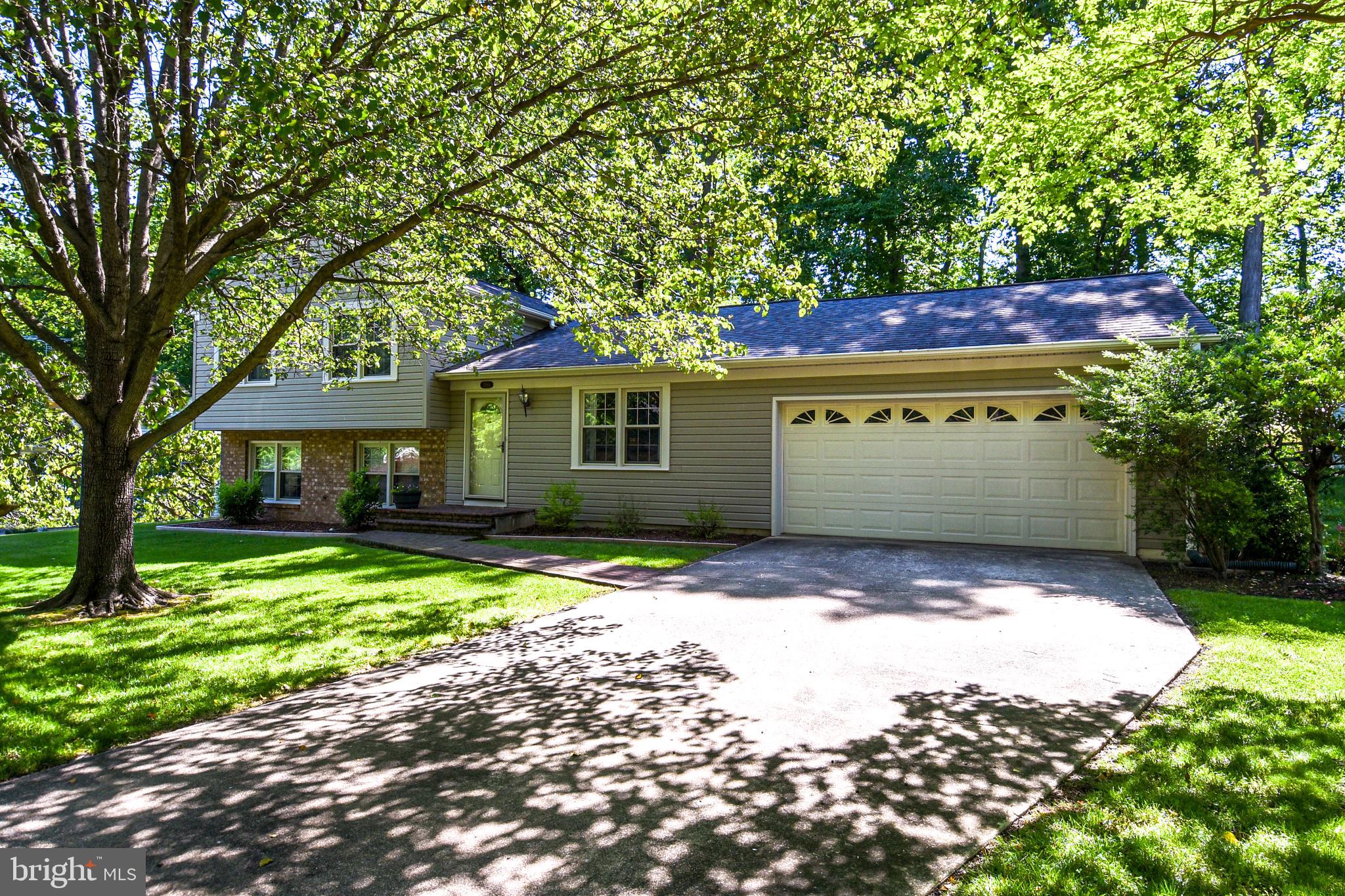 LAKE RIDGE - Residential