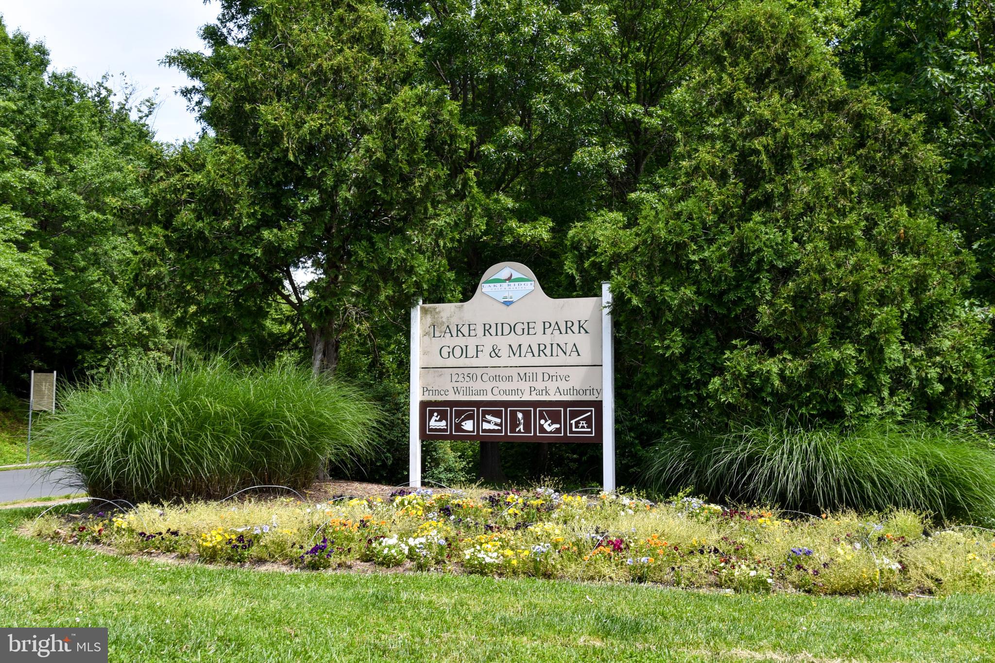 LAKE RIDGE - Residential