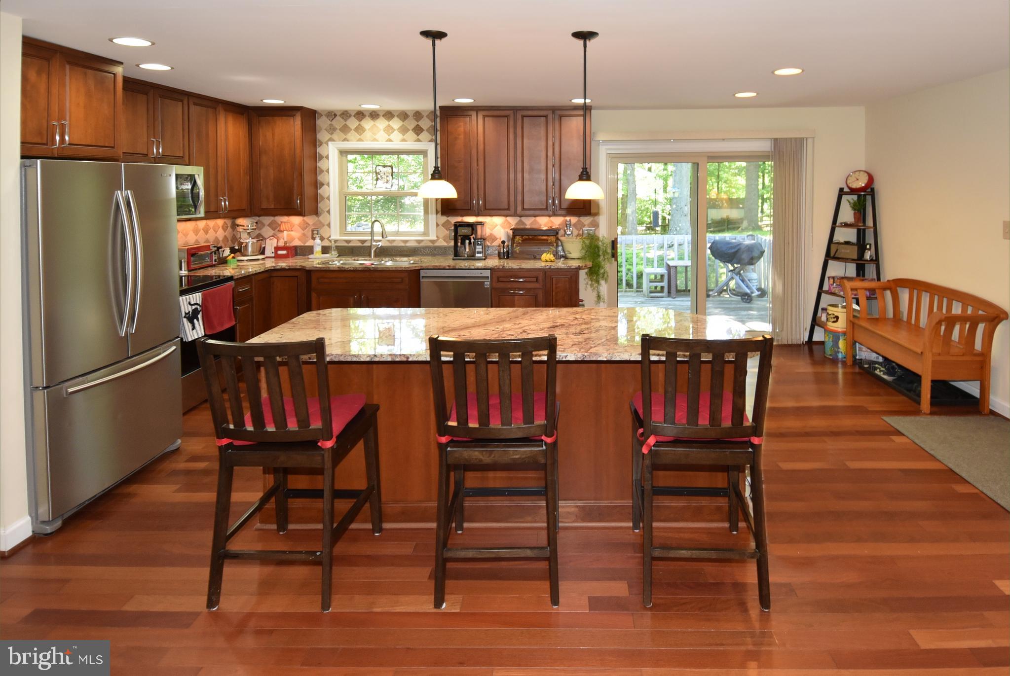 LAKE RIDGE - Residential