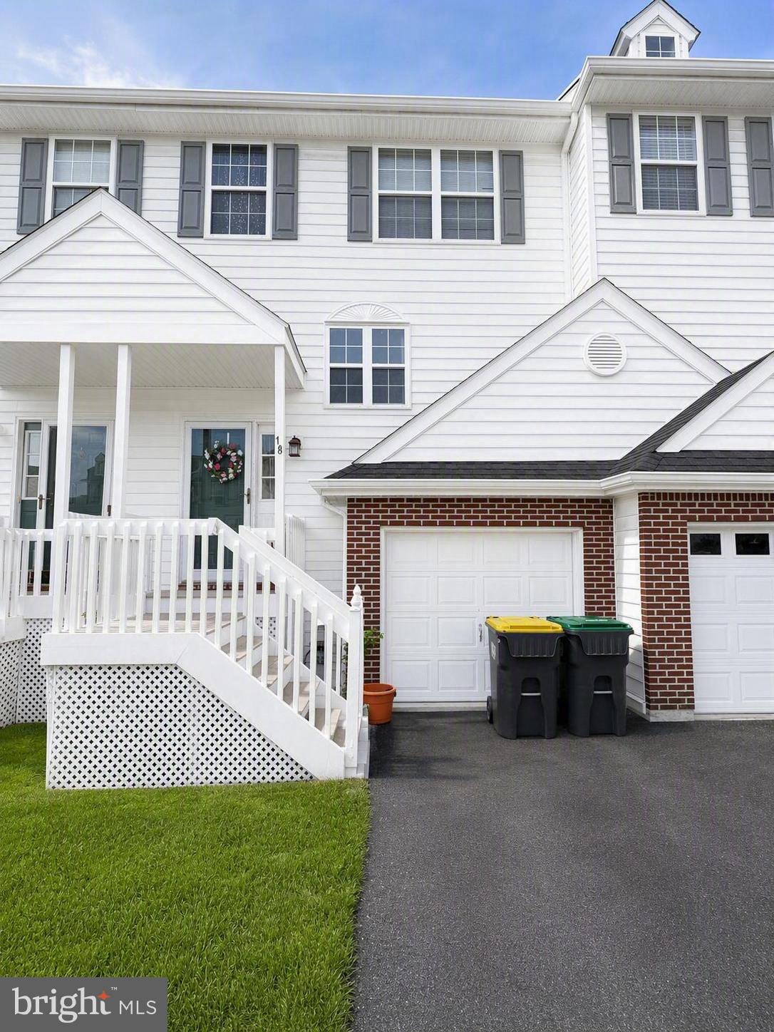 18 ANN MARIE COURT