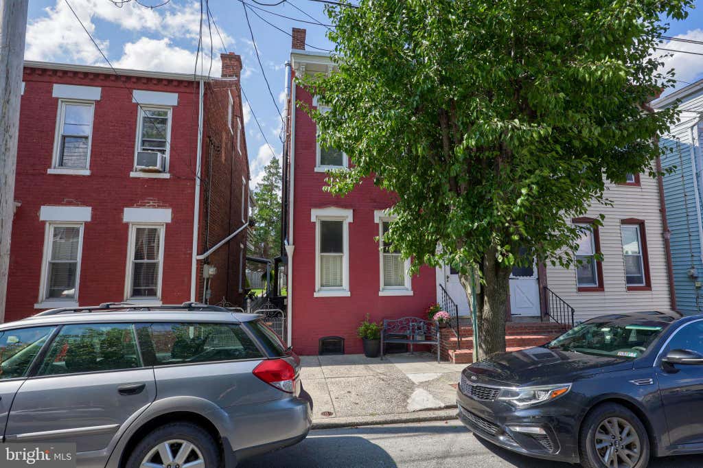 Photo of 753 Locust Street, COLUMBIA, PA 17512 (MLS # PALA2094282)