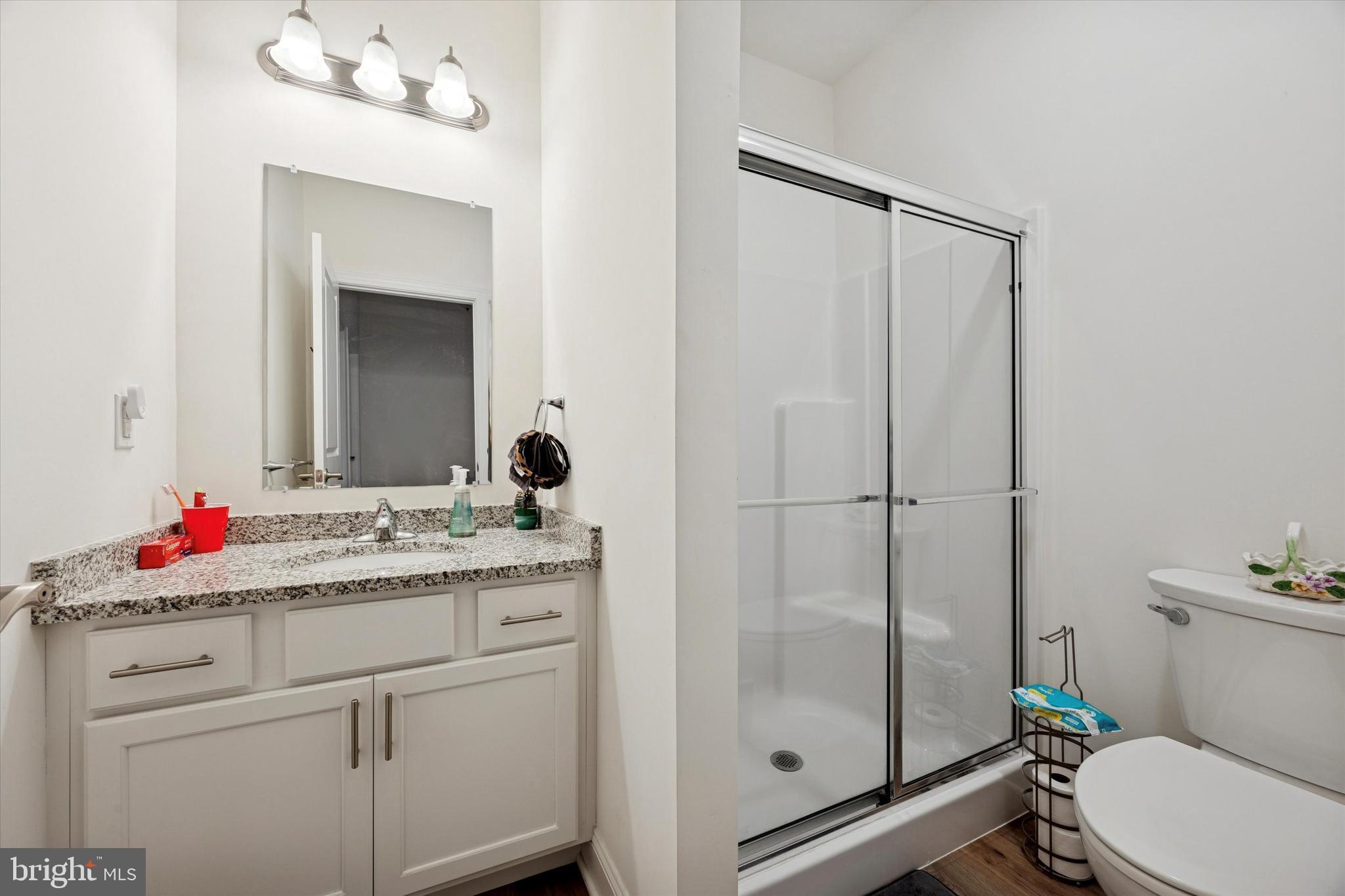 RESIDENCES AT BROOKHAVEN GLEN - Residential