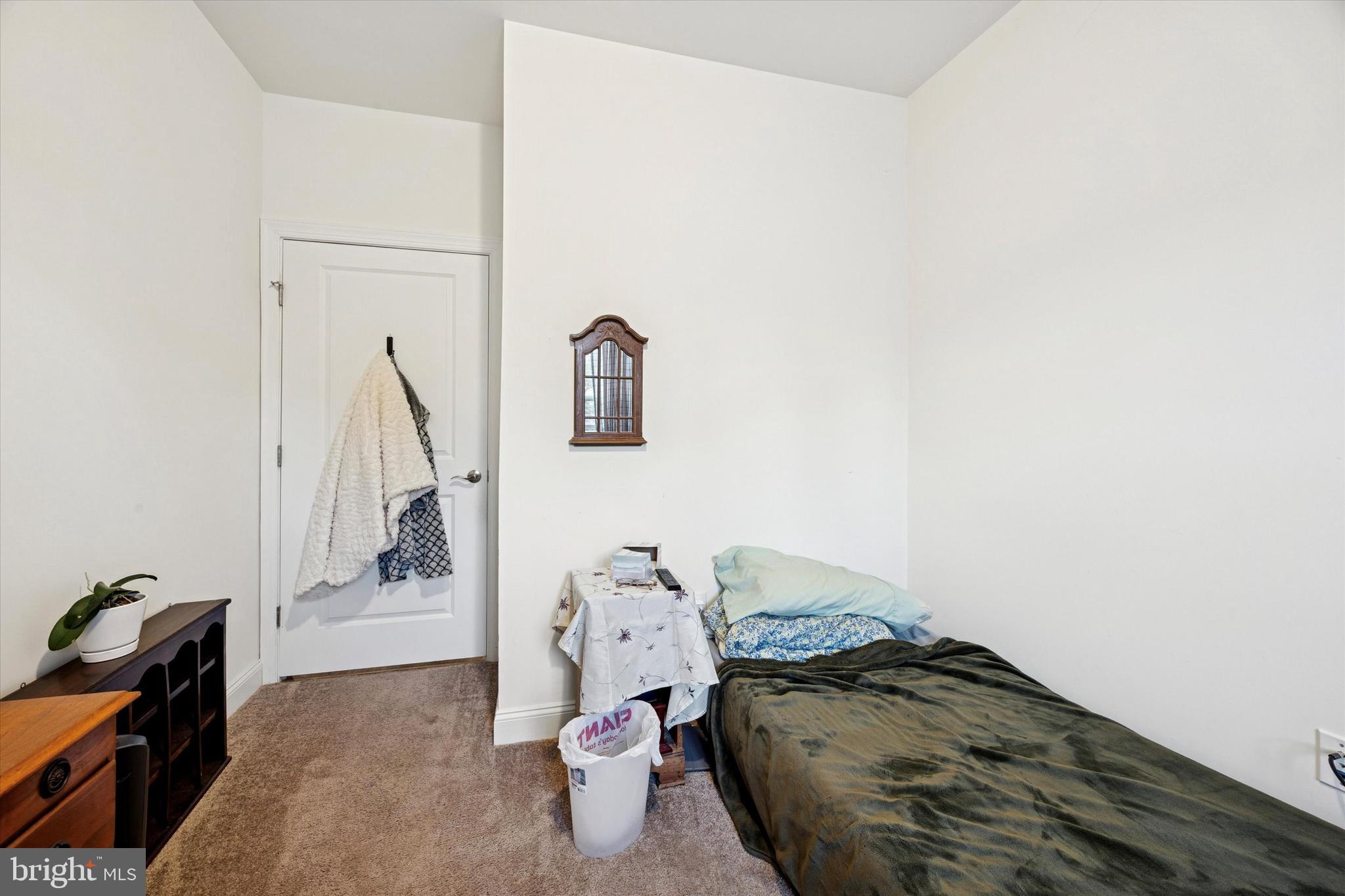 RESIDENCES AT BROOKHAVEN GLEN - Residential