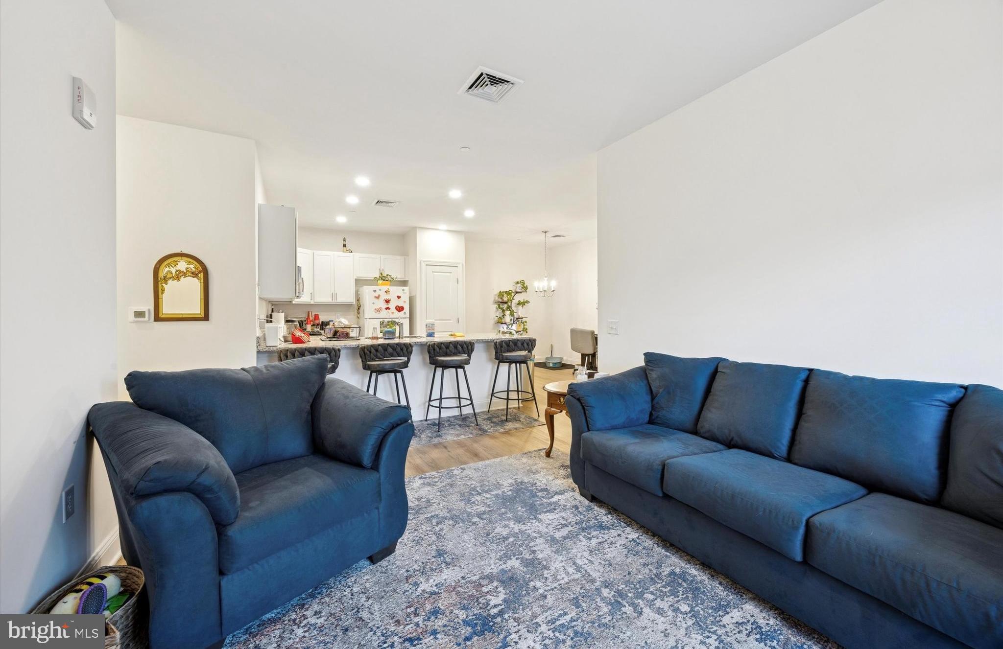 RESIDENCES AT BROOKHAVEN GLEN - Residential