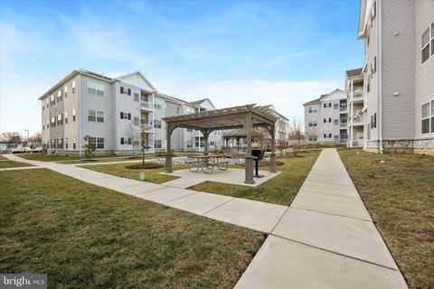 Tiny photo for 600 Harvin Way #612, BROOKHAVEN, PA 19015 (MLS # PADE2106548)