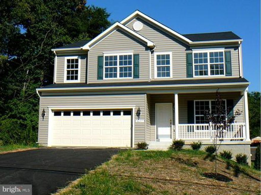 HOME TO BE BUILT!  Multiple building lots to choose from!   MODELS TO CHOOSE FROM.  Incentives available!-- additional building lots available!! (pricing options will vary)  PICTURED HOME is a photo sample of a similar model that can be constructed.