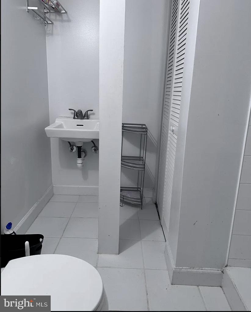 GREENCASTLE MANOR - Residential Lease