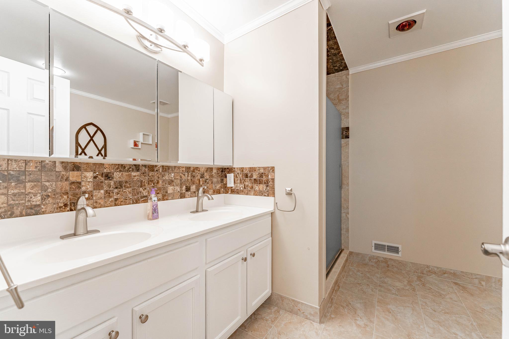 WILLISTOWN CHASE - Residential