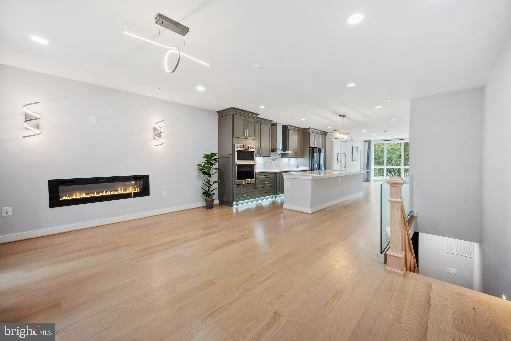 424 MISSOURI AVENUE NW 2