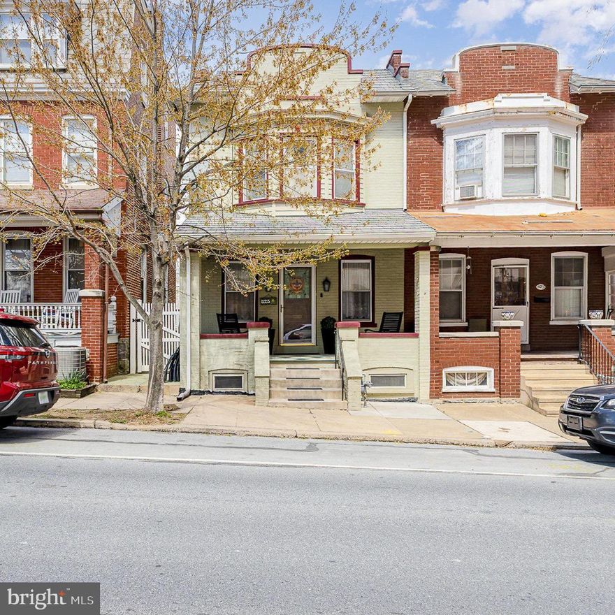Welcome to 825 W Walnut Street! This charming 3-bedroom, 2-bath semi-detached row home is nestled on a beautiful tree-lined street. The first floor features an ornamental fireplace in the living room, a full dining room, an updated eat-in kitchen, and a sunroom. Upstairs, you'll find two spacious bedrooms, along with a third bedroom that has been converted into a large walk-in closet, and a newly renovated full bath. New oak hardwood floors are found in the dining and living areas on the first floor. 
The finished basement offers ample space, and the home includes a 1½-car garage in the highly sought-after Chestnut Hill neighborhood.
The true gem of this home is the beautifully landscaped garden, filled with a variety of foliage that blooms throughout the spring and summer, creating your very own backyard oasis.
Experience the best of city living combined with the tranquility of your own private retreat. Schedule a tour of this wonderful home today!