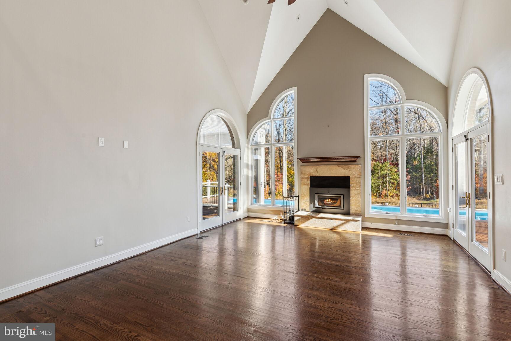 KALMIA FARMS - Residential