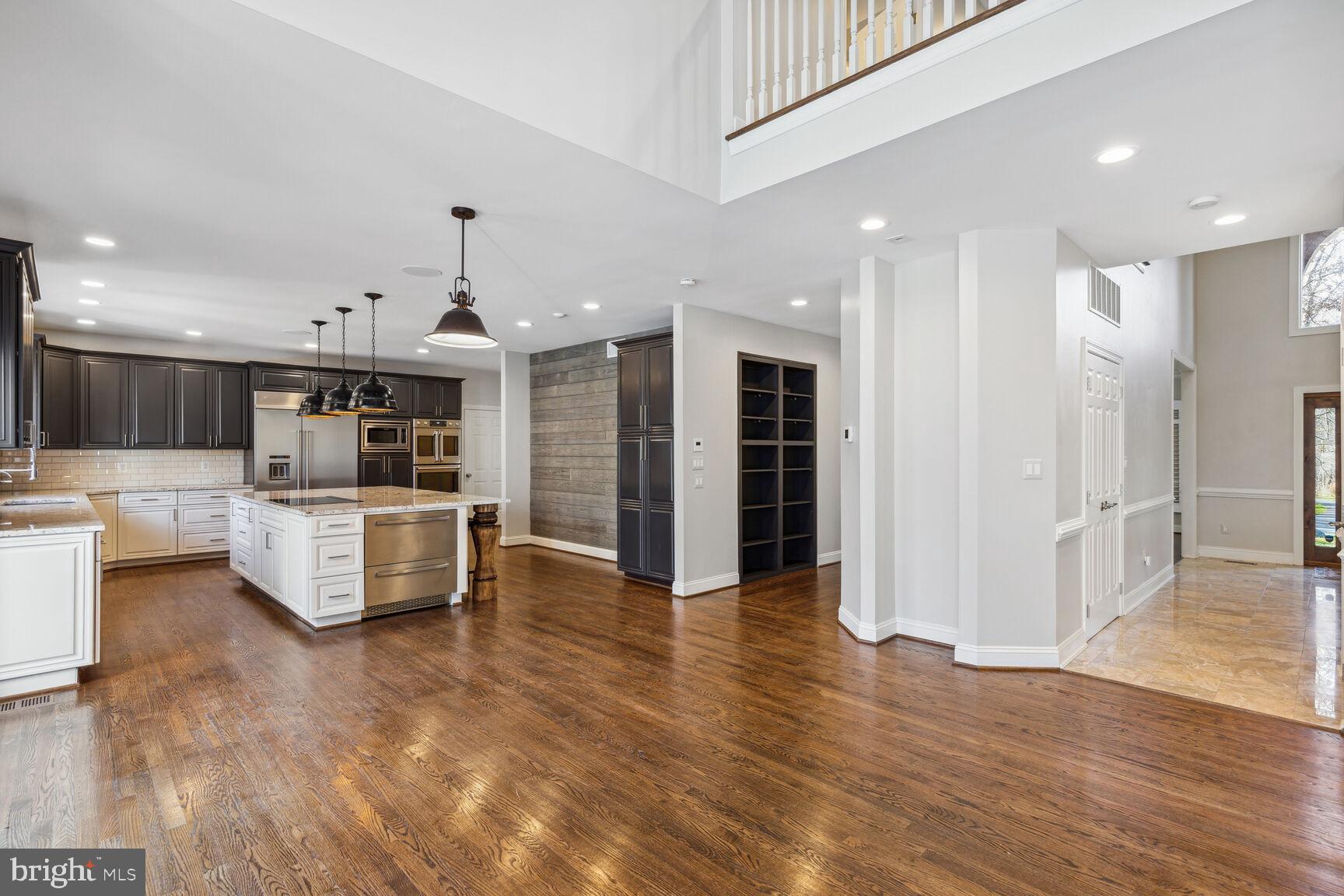 KALMIA FARMS - Residential